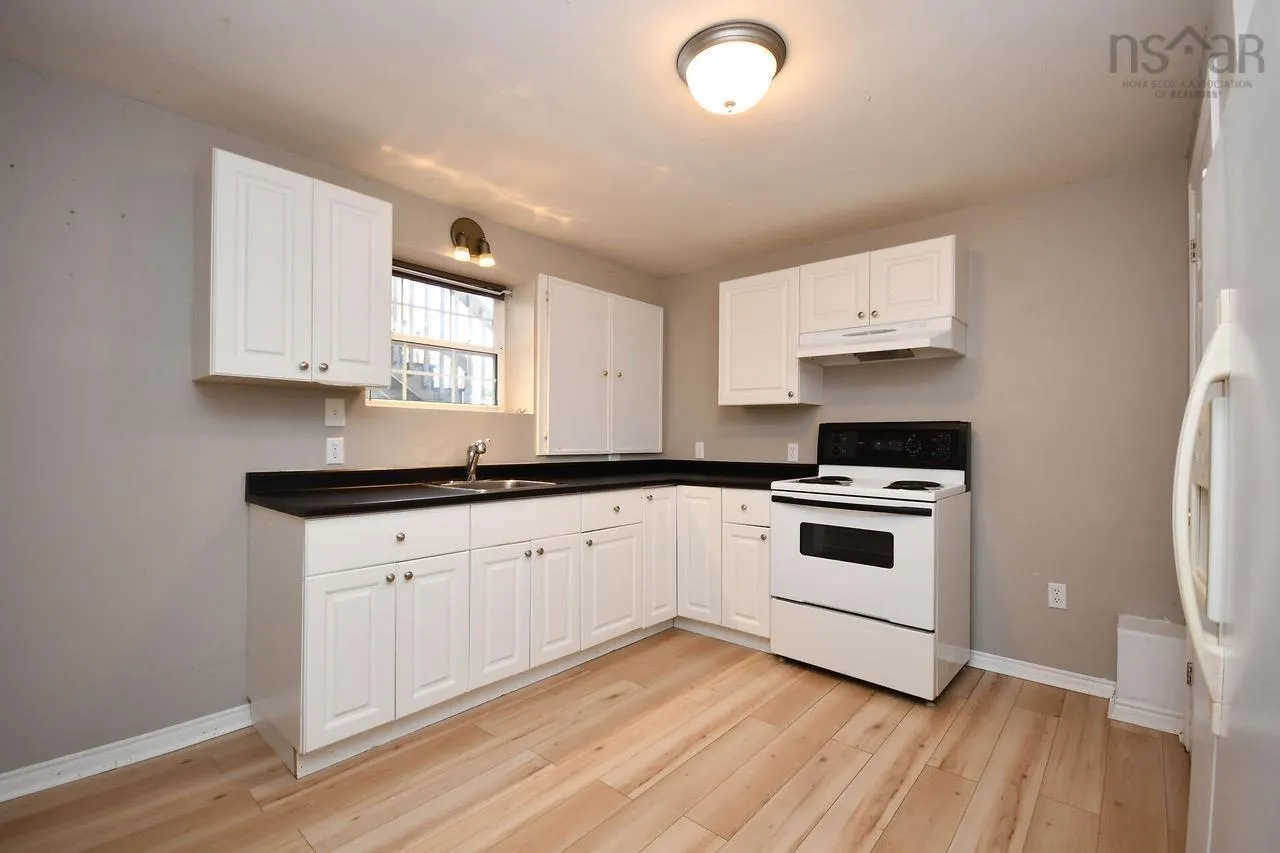 91 Douglas Crescent, Halifax, NS B3M 3B6, 4 Bedrooms Bedrooms, ,2 BathroomsBathrooms,Residential,For Sale,Douglas,202519964
