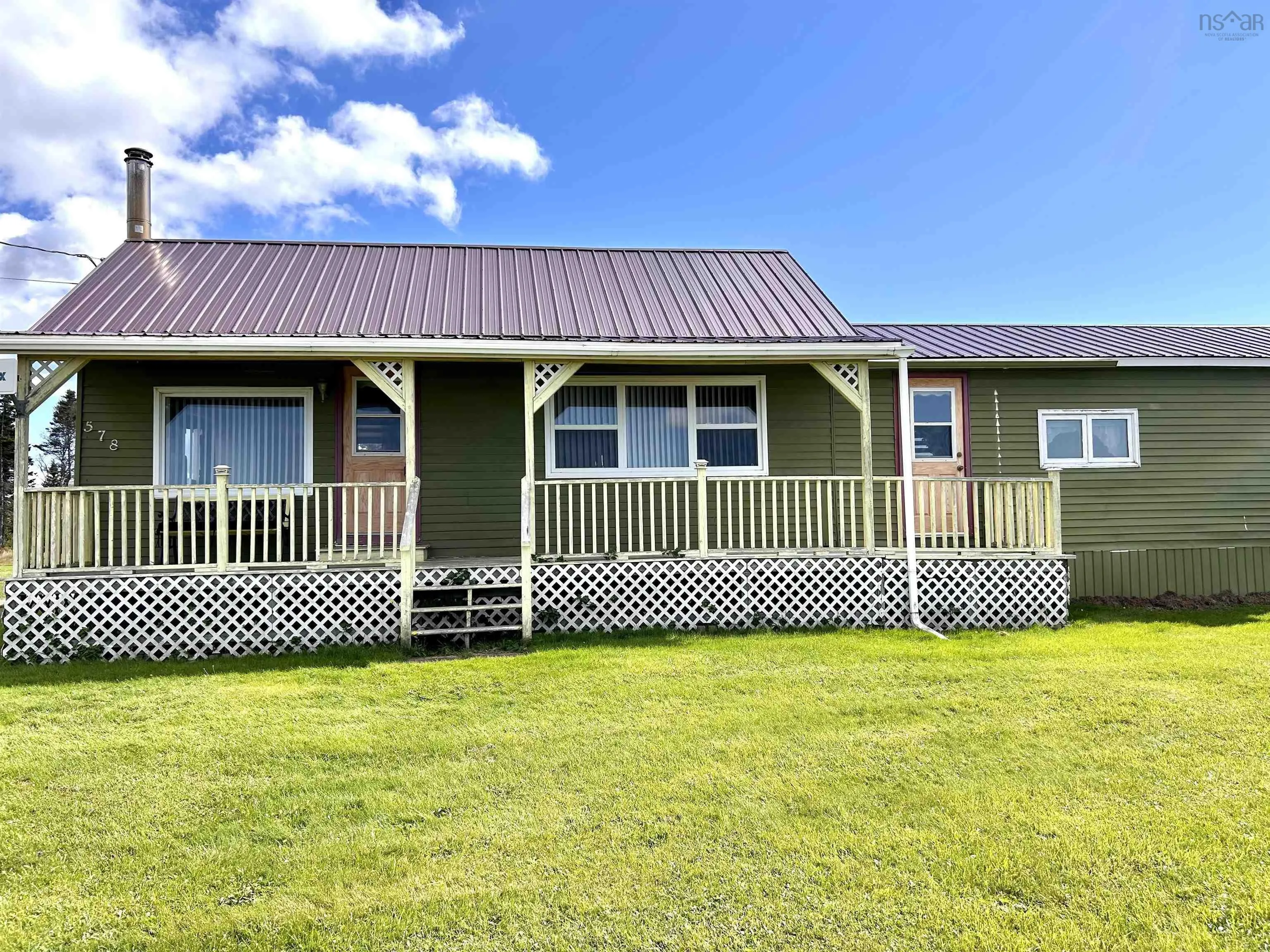 578 Lower Cove Road, Lower Cove, NS B0L 1A0, 2 Bedrooms Bedrooms, ,1 BathroomBathrooms,Residential,For Sale,Lower Cove,202511015