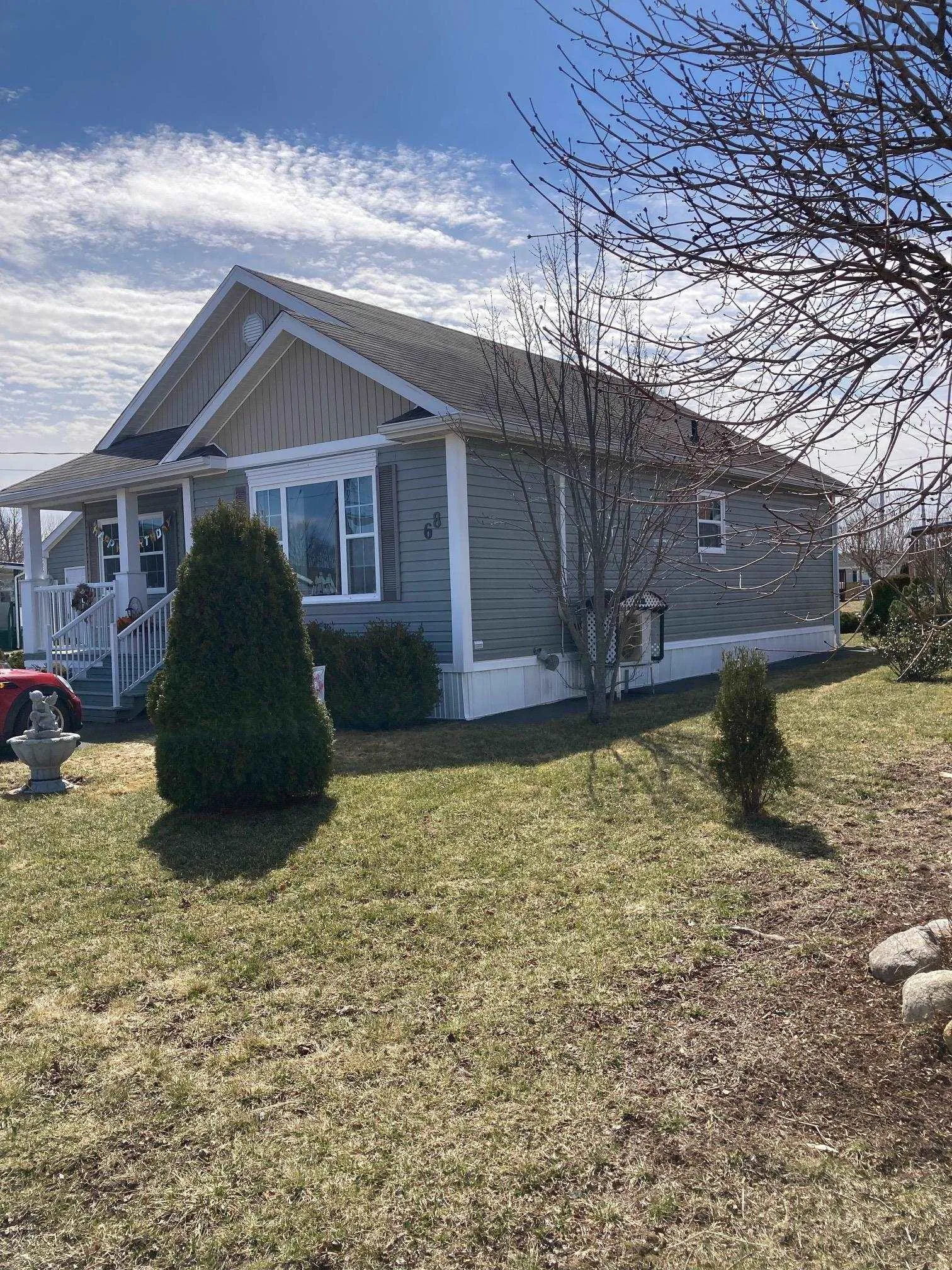 68 Sherbrooke Avenue, Bridgewater Ns B4v 4e7, 2 Bedrooms Bedrooms, ,1 BathroomBathrooms,Residential,For Sale,Sherbrooke,202506229