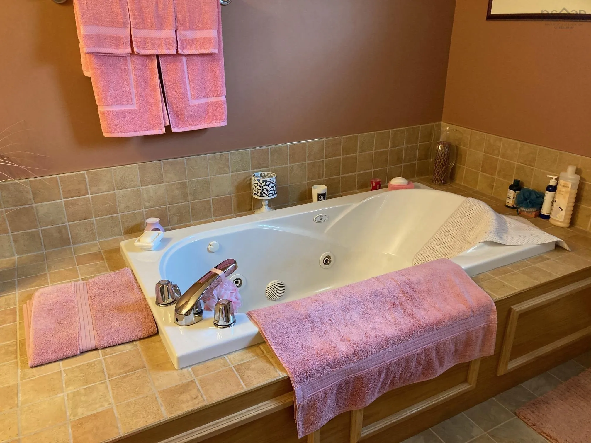 68 Sherbrooke Avenue, Bridgewater Ns B4v 4e7, 2 Bedrooms Bedrooms, ,1 BathroomBathrooms,Residential,For Sale,Sherbrooke,202506229