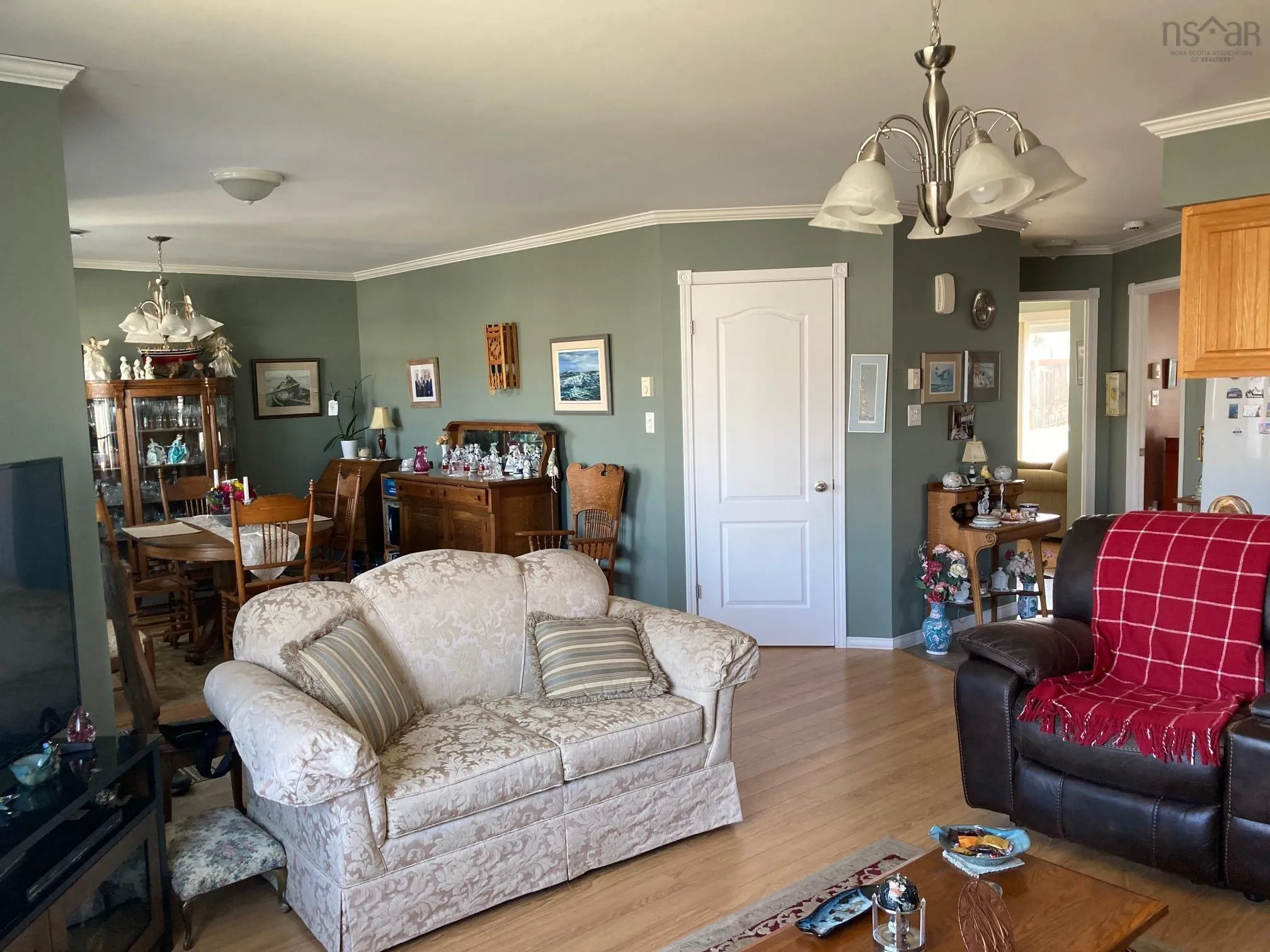 68 Sherbrooke Avenue, Bridgewater Ns B4v 4e7, 2 Bedrooms Bedrooms, ,1 BathroomBathrooms,Residential,For Sale,Sherbrooke,202506229