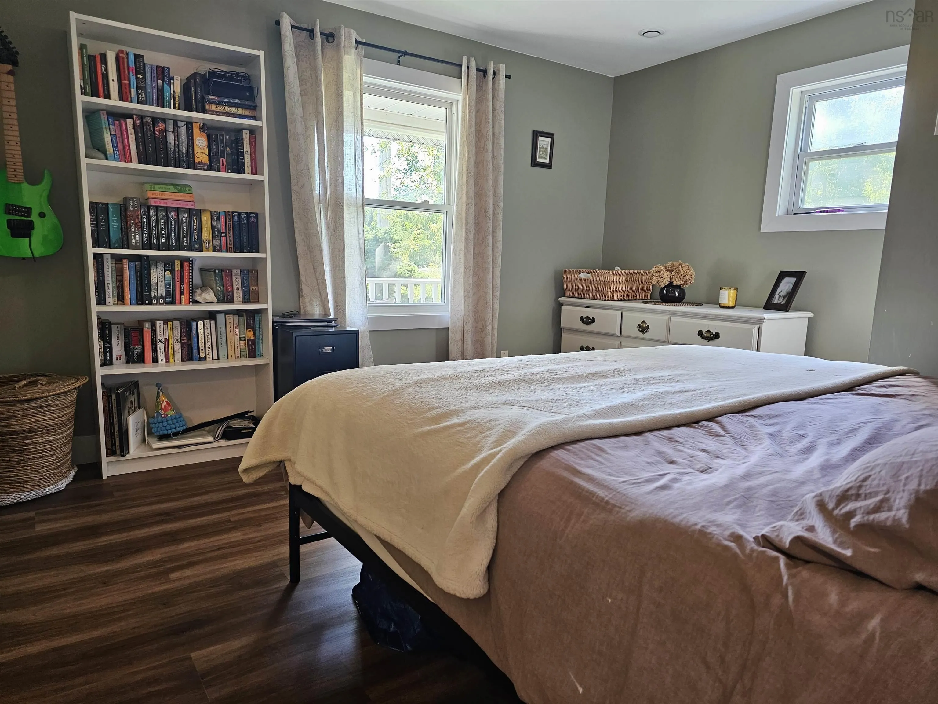 83 Greenwich Road, Greenwich, NS B4P 0B2, 2 Bedrooms Bedrooms, ,2 BathroomsBathrooms,Residential,For Sale,Greenwich,202522163