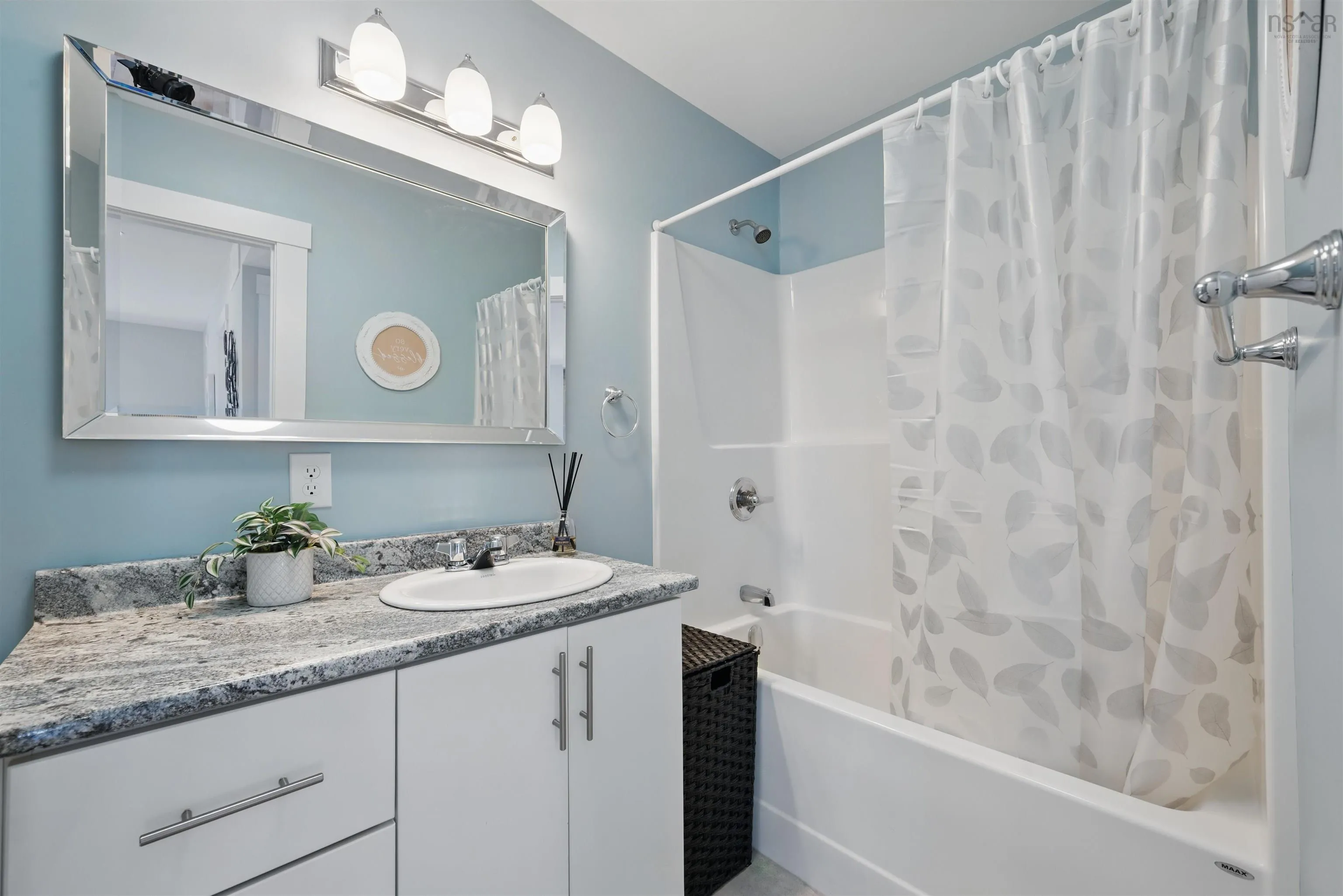 182 Amesbury Gate, Bedford, NS B4B 0S7, 4 Bedrooms Bedrooms, ,4 BathroomsBathrooms,Residential,For Sale,Amesbury,202517833