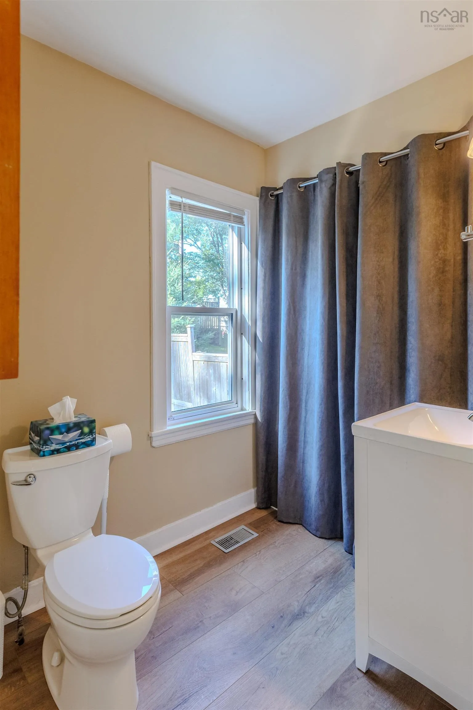 43 Frederick Avenue, Halifax, NS B3N 2K5, 3 Bedrooms Bedrooms, ,2 BathroomsBathrooms,Residential,For Sale,Frederick,202521746