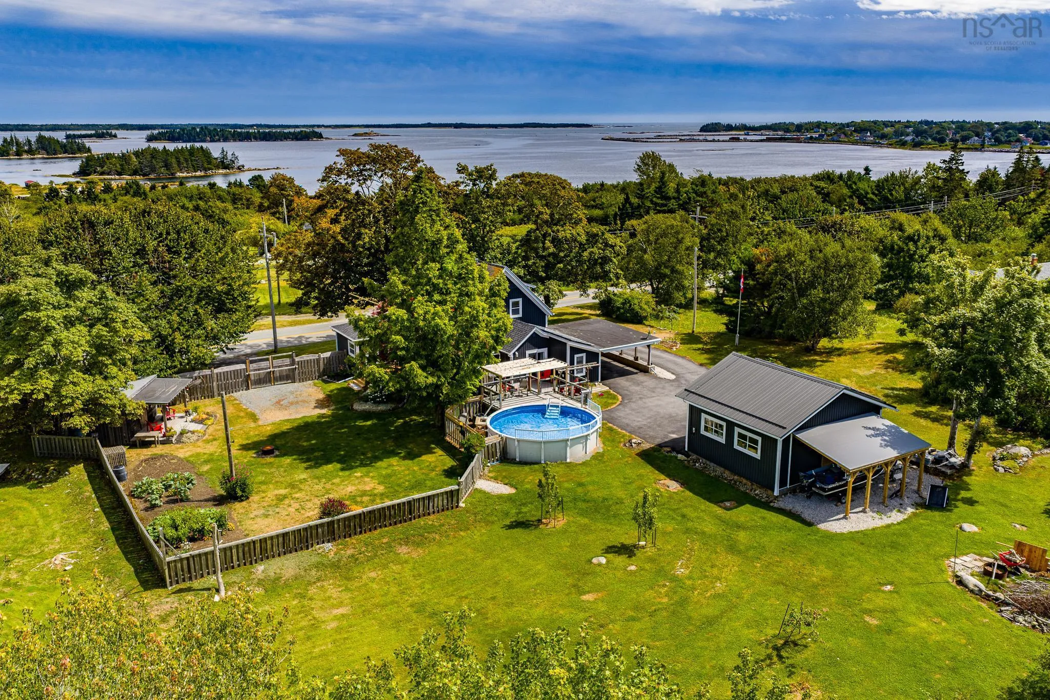 327 Brighton Road, Lockeport, NS B0T 1L0, 4 Bedrooms Bedrooms, ,2 BathroomsBathrooms,Residential,For Sale,Brighton,202521998
