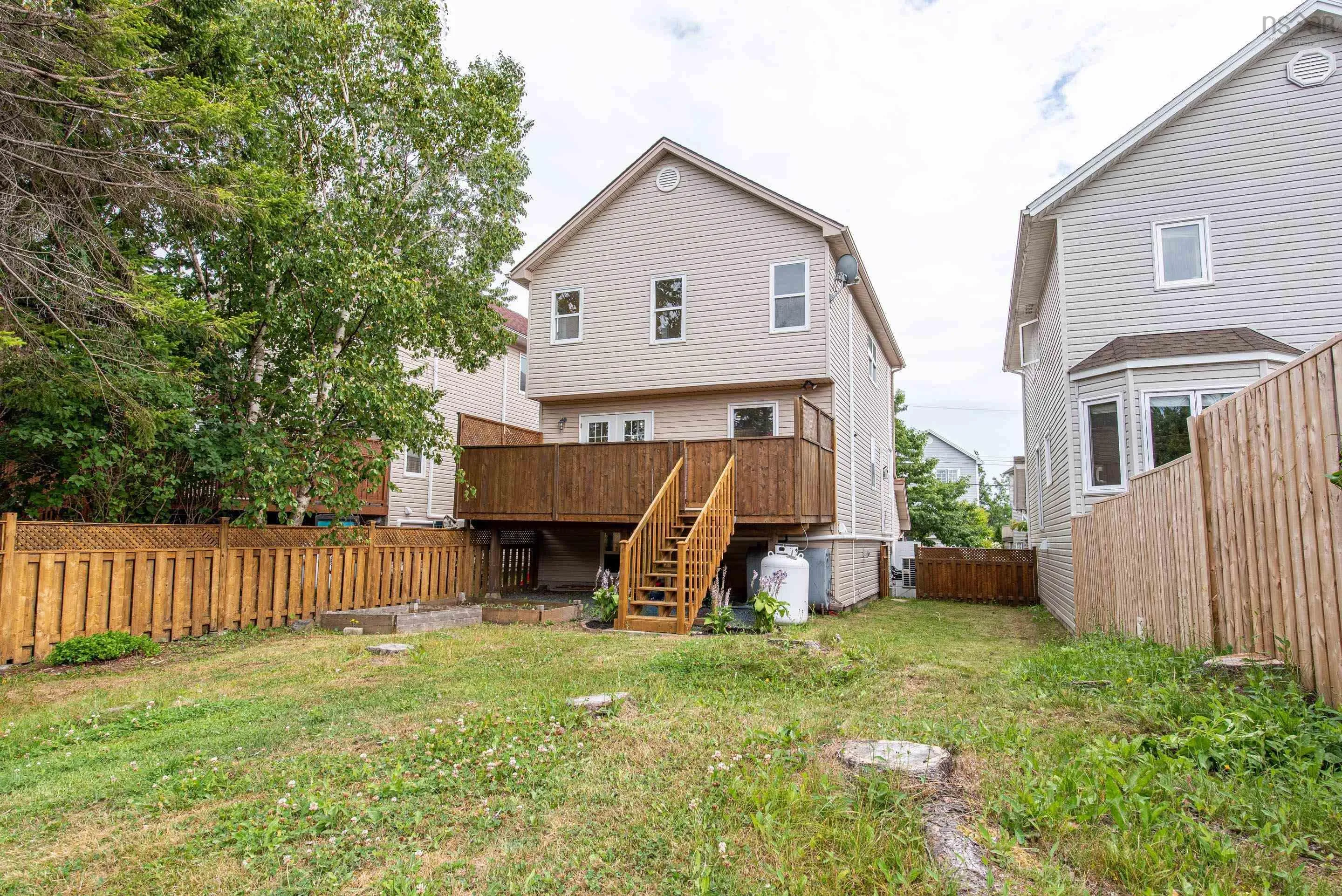 30 Red Fern Terrace, Halifax, NS B3S 1K8, 4 Bedrooms Bedrooms, ,4 BathroomsBathrooms,Residential,For Sale,Red Fern,202520123