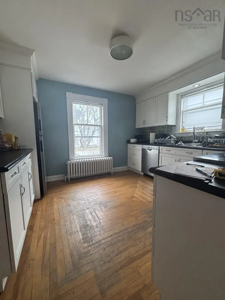 67 Cliff Street, Yarmouth Ns B5a 3j1, 3 Bedrooms Bedrooms, ,2 BathroomsBathrooms,Residential,For Sale,Cliff,202509266