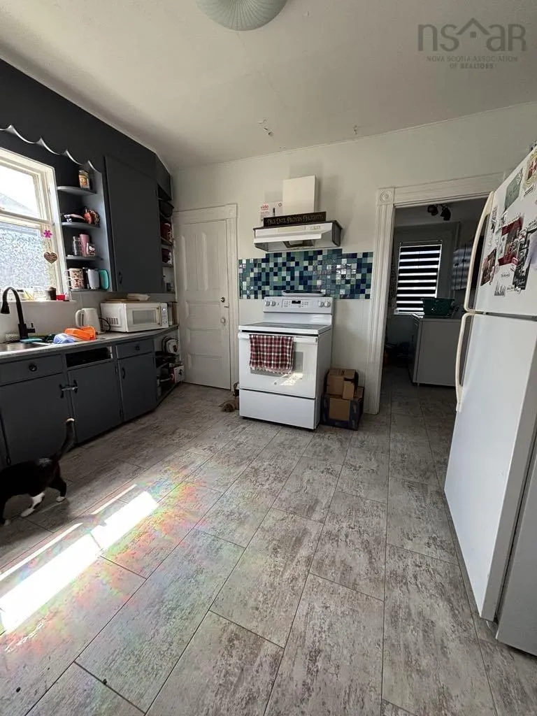 67 Cliff Street, Yarmouth Ns B5a 3j1, 3 Bedrooms Bedrooms, ,2 BathroomsBathrooms,Residential,For Sale,Cliff,202509266