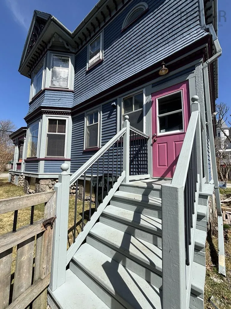 67 Cliff Street, Yarmouth Ns B5a 3j1, 3 Bedrooms Bedrooms, ,2 BathroomsBathrooms,Residential,For Sale,Cliff,202509266