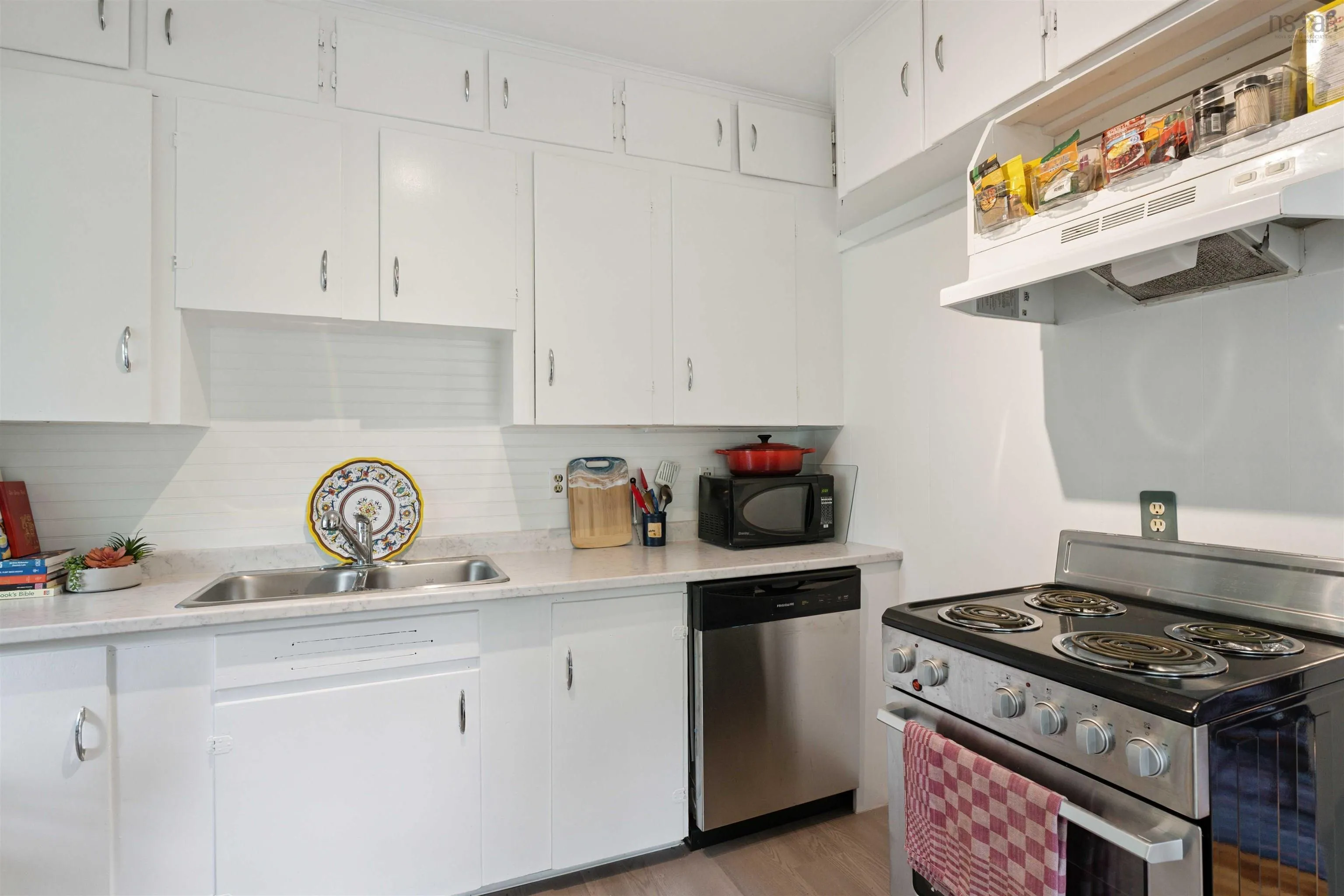 566 Highway 1, Smiths Cove, NS B0S 1S0, 4 Bedrooms Bedrooms, ,2 BathroomsBathrooms,Residential,For Sale,Highway 1,202516494