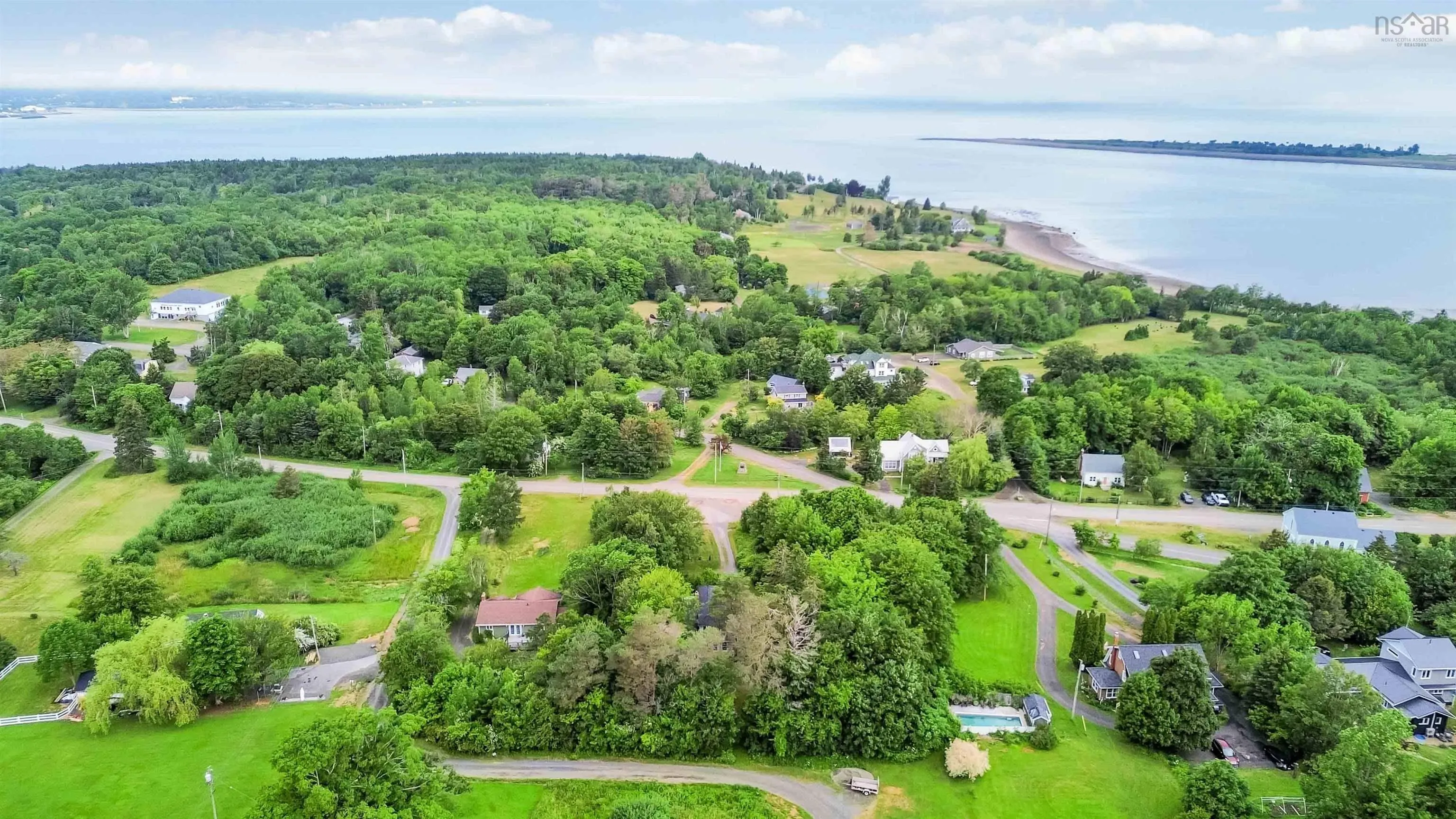566 Highway 1, Smiths Cove, NS B0S 1S0, 4 Bedrooms Bedrooms, ,2 BathroomsBathrooms,Residential,For Sale,Highway 1,202516494