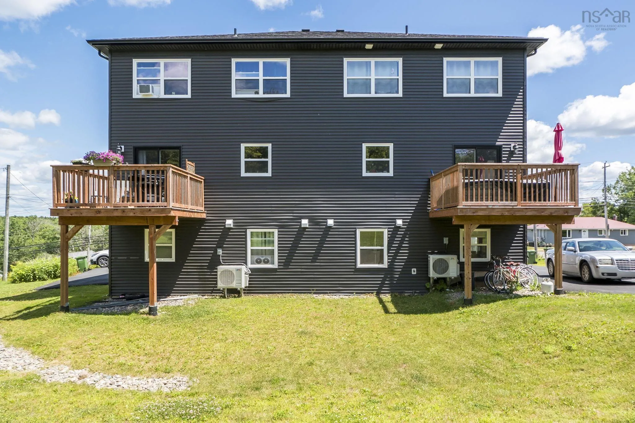 376 Beaver Bank Road, Beaver Bank, NS B4E 1K4, 9 Bedrooms Bedrooms, ,Residential Income,For Sale,Beaver Bank,202518120
