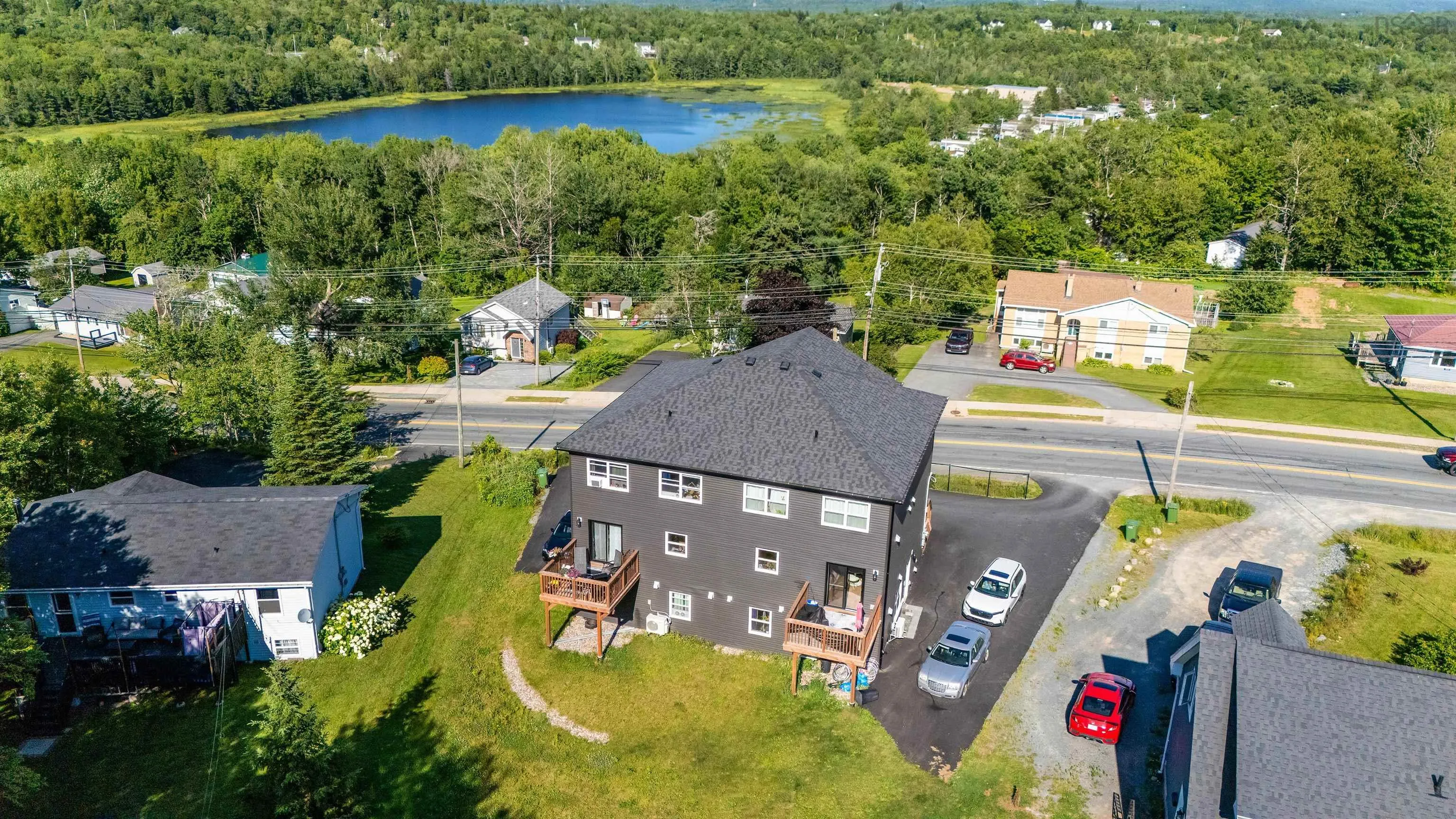 376 Beaver Bank Road, Beaver Bank, NS B4E 1K4, 9 Bedrooms Bedrooms, ,Residential Income,For Sale,Beaver Bank,202518120