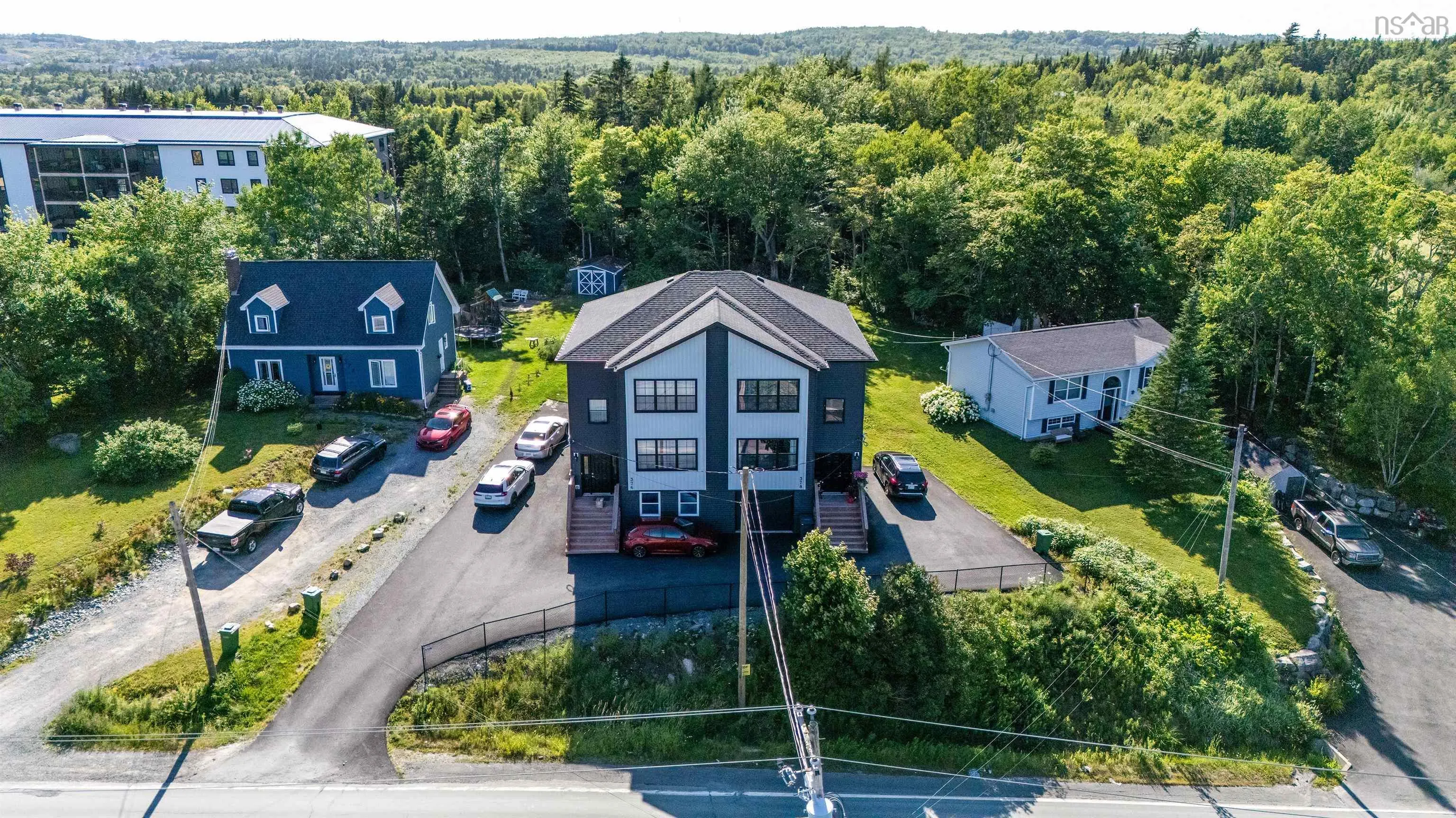 376 Beaver Bank Road, Beaver Bank, NS B4E 1K4, 9 Bedrooms Bedrooms, ,Residential Income,For Sale,Beaver Bank,202518120