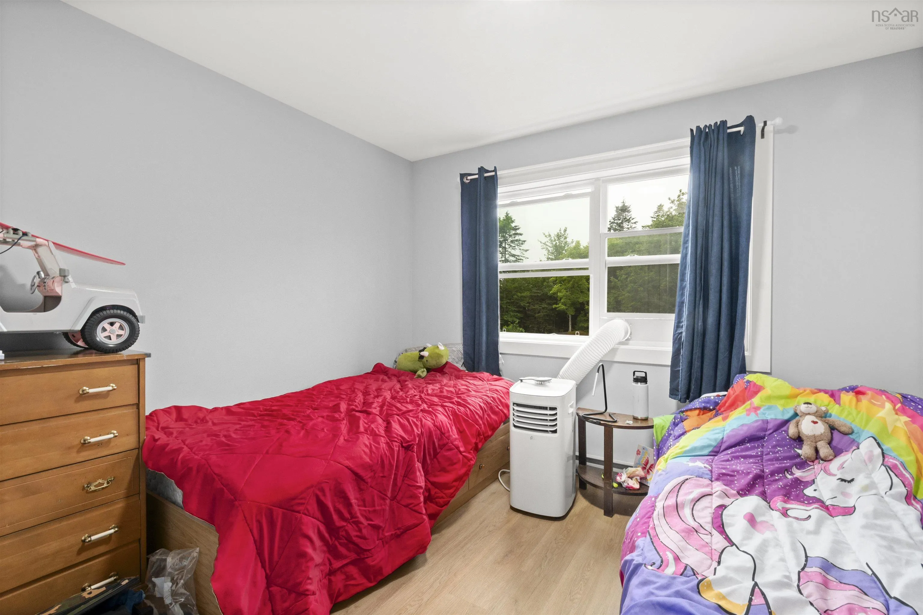 376 Beaver Bank Road, Beaver Bank, NS B4E 1K4, 9 Bedrooms Bedrooms, ,Residential Income,For Sale,Beaver Bank,202518120