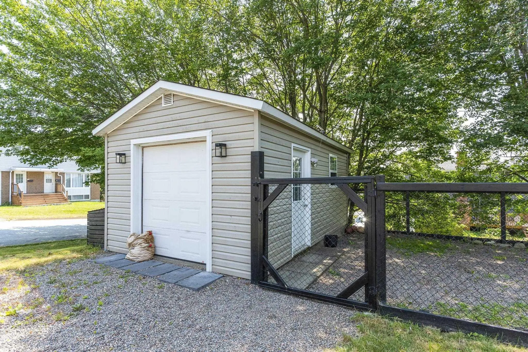 38 Lynn Drive, Dartmouth, NS B2Y 3V9, 3 Bedrooms Bedrooms, ,2 BathroomsBathrooms,Residential,For Sale,Lynn,202519616
