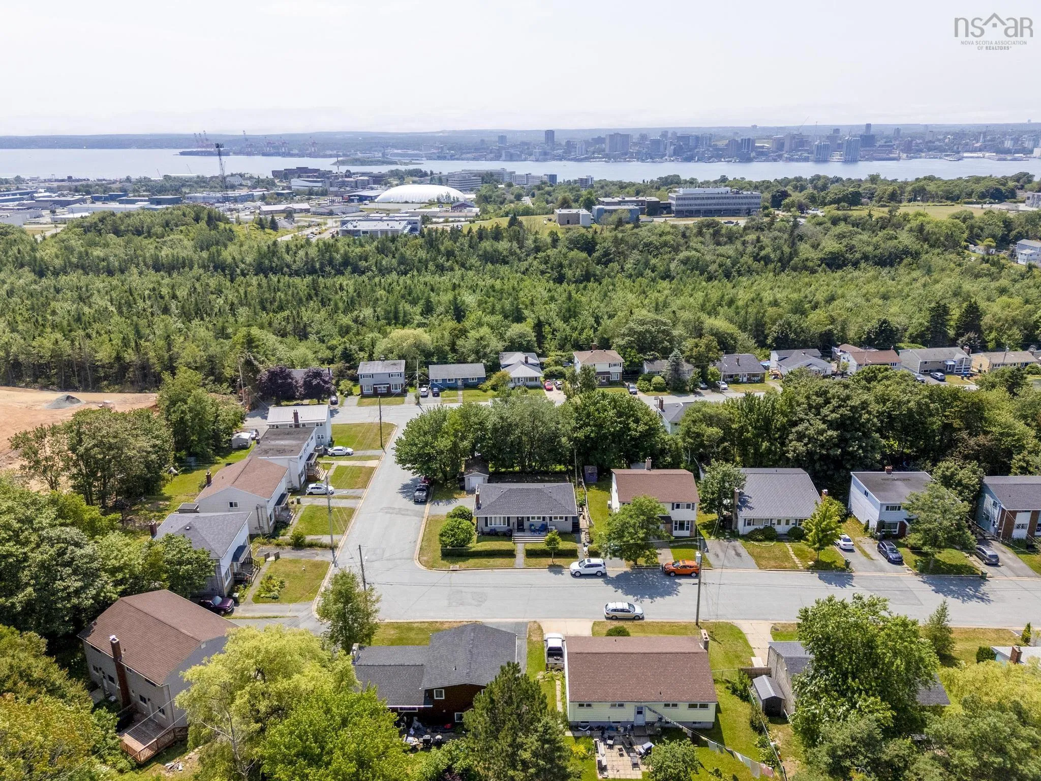 38 Lynn Drive, Dartmouth, NS B2Y 3V9, 3 Bedrooms Bedrooms, ,2 BathroomsBathrooms,Residential,For Sale,Lynn,202519616