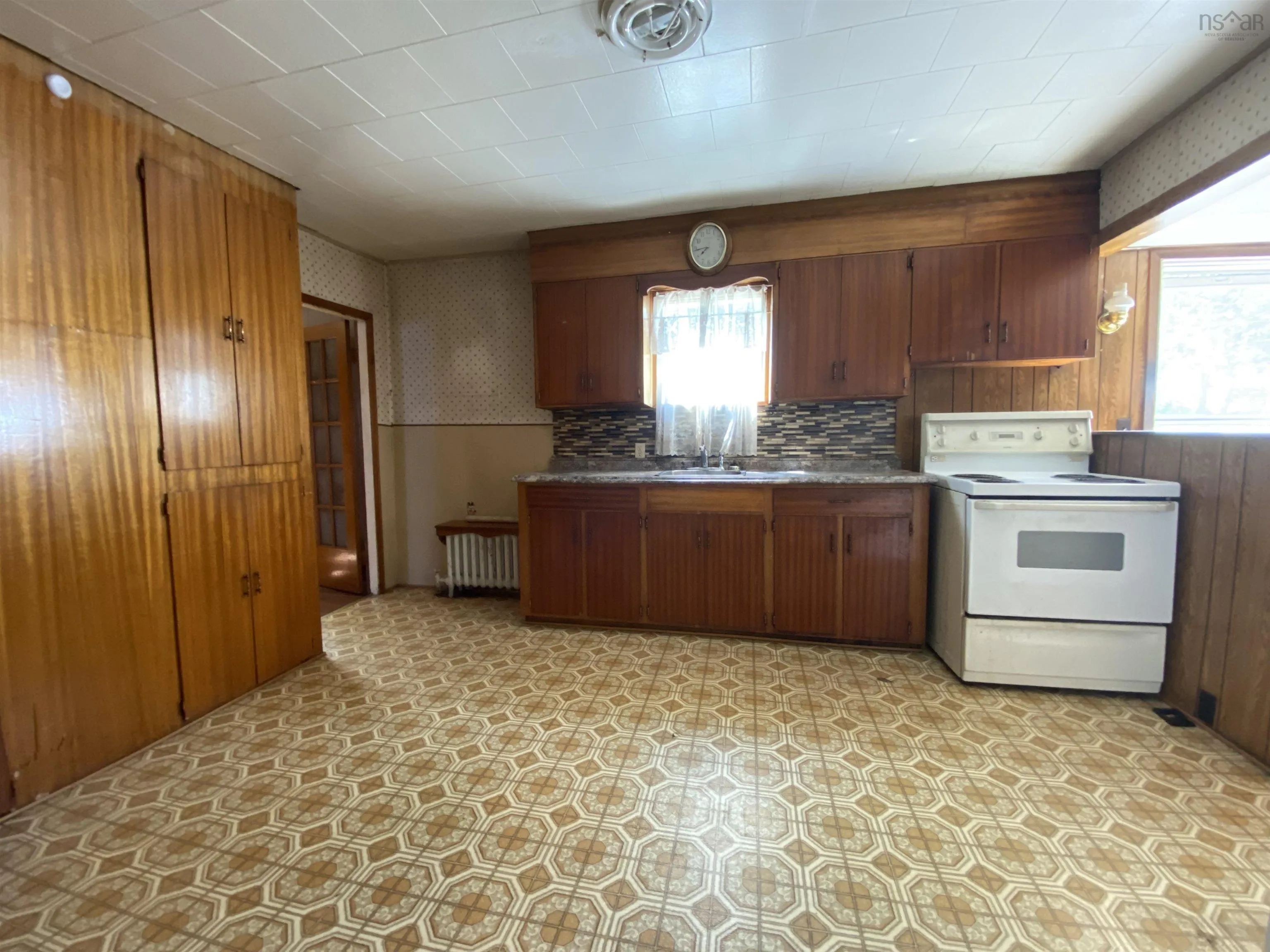 435 Mahon Street, New Waterford, NS B1H 2A5, 3 Bedrooms Bedrooms, ,2 BathroomsBathrooms,Residential,For Sale,Mahon,202520456