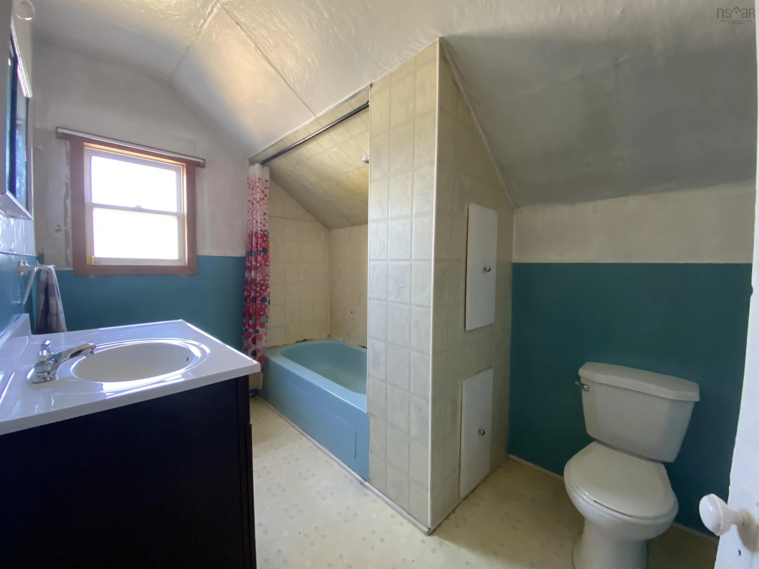 435 Mahon Street, New Waterford, NS B1H 2A5, 3 Bedrooms Bedrooms, ,2 BathroomsBathrooms,Residential,For Sale,Mahon,202520456