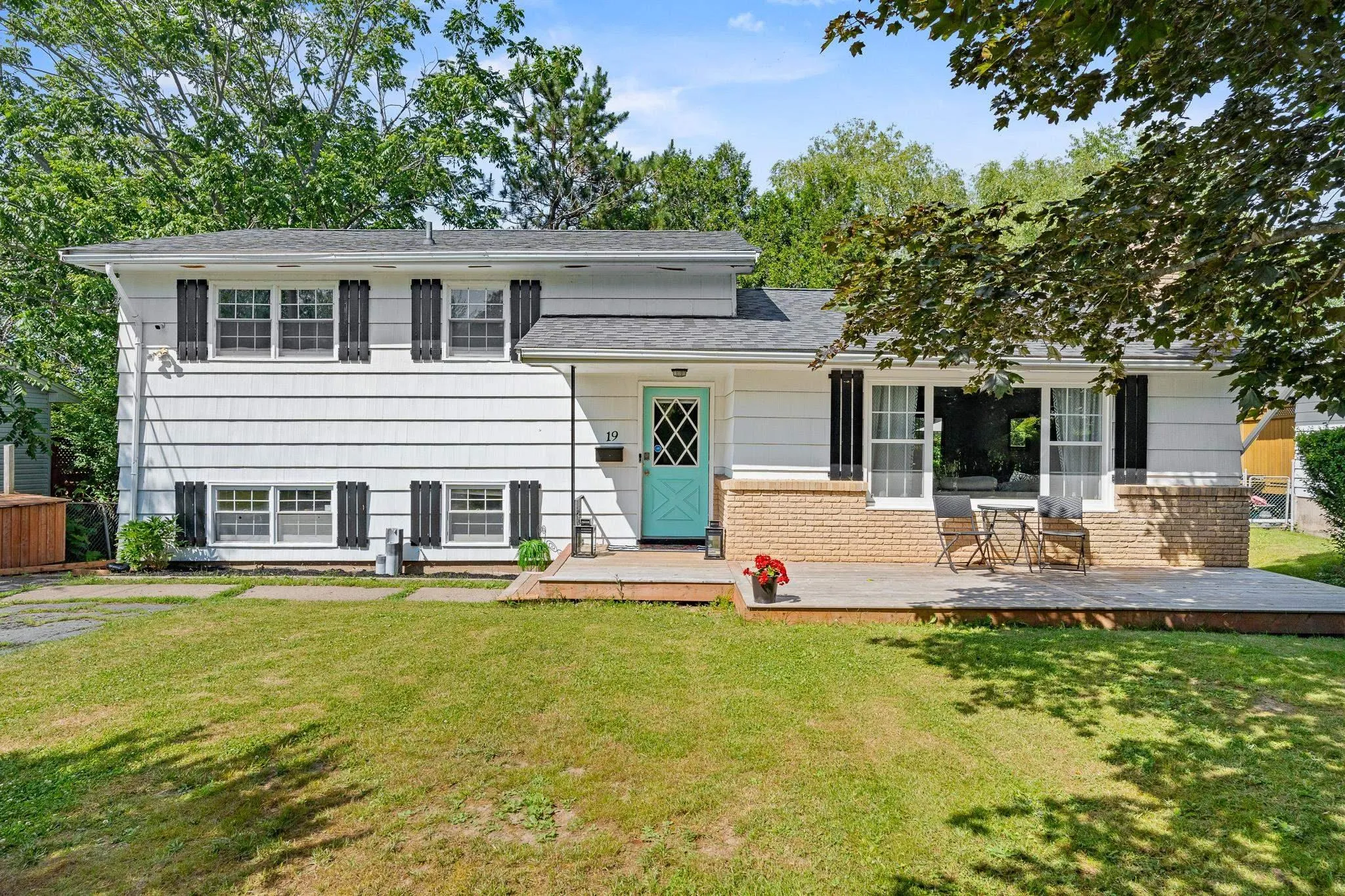19 Ridge Avenue, Lower Sackville, NS B4C 2L5, 3 Bedrooms Bedrooms, ,3 BathroomsBathrooms,Residential,For Sale,Ridge,202517645