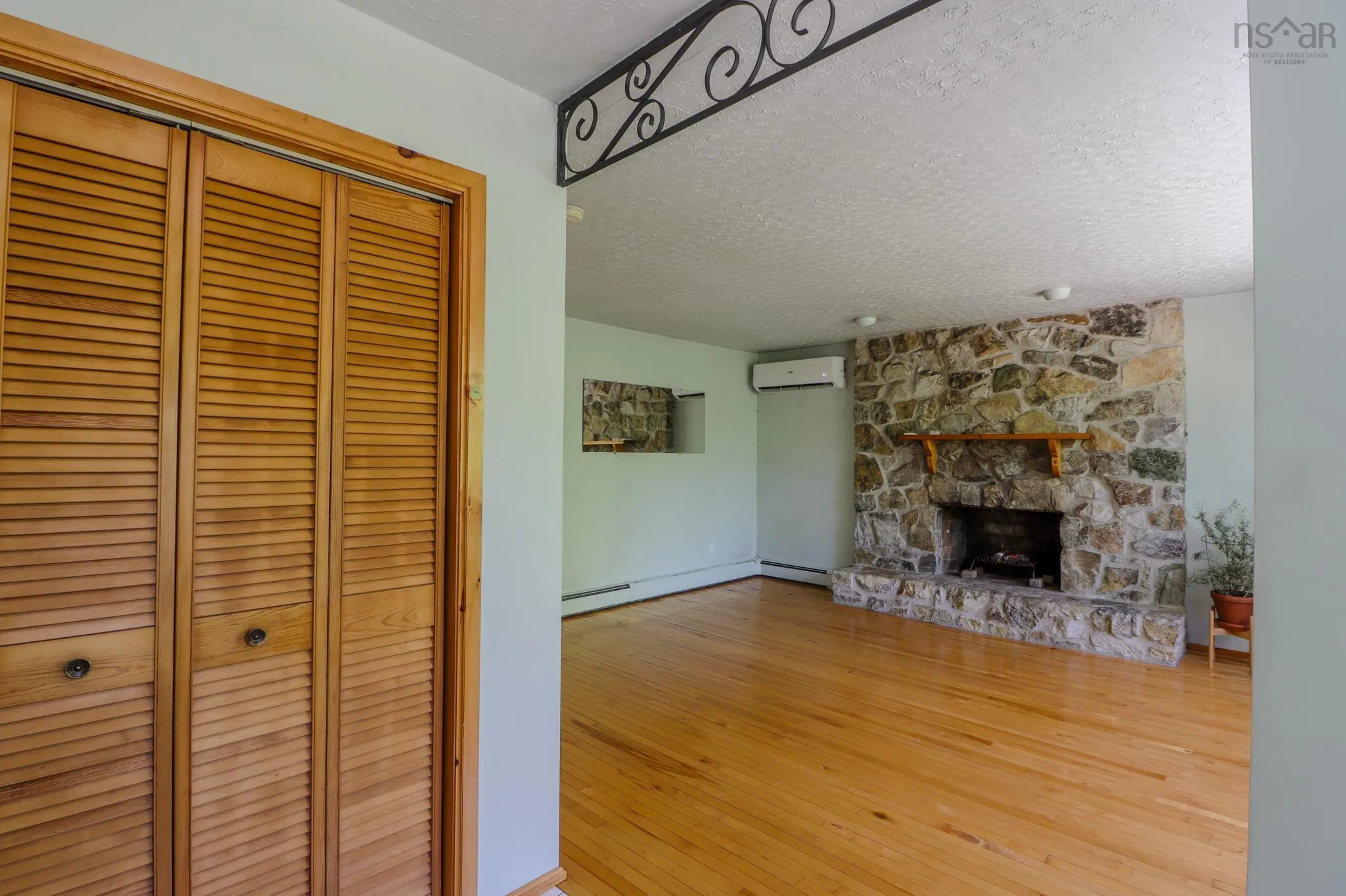 959 Front Lake Road, Caribou Marsh, NS B1M 1B4, 4 Bedrooms Bedrooms, ,2 BathroomsBathrooms,Residential,For Sale,Front Lake,202517855