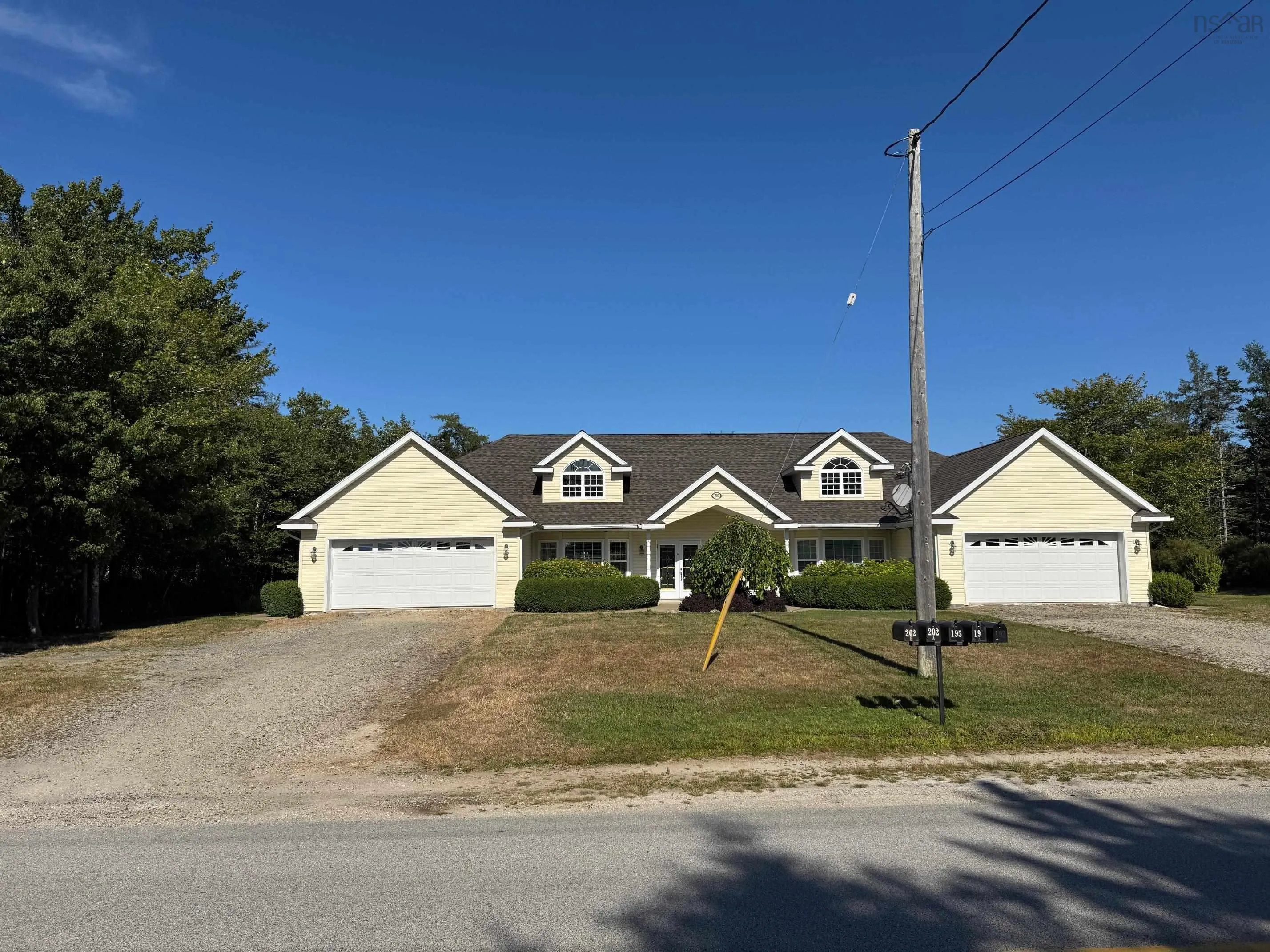 202 Mood Road, Summerville, NS B5A 5J4, 4 Bedrooms Bedrooms, ,Residential Income,For Sale,Mood,202521899
