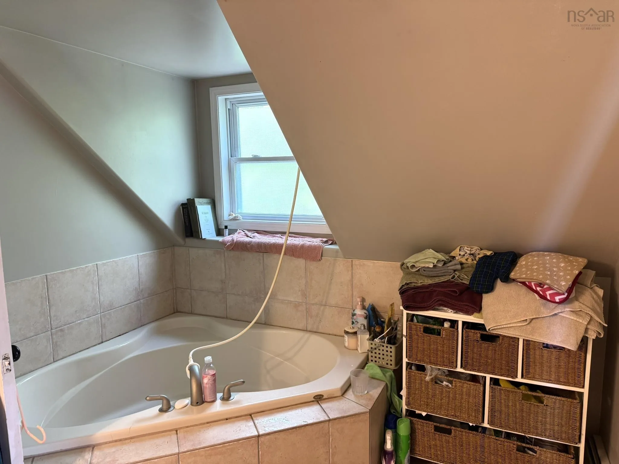 81 Brooklyn Shore Road, Brooklyn, NS B0J 1H0, 4 Bedrooms Bedrooms, ,2 BathroomsBathrooms,Residential,For Sale,Brooklyn Shore,202518383
