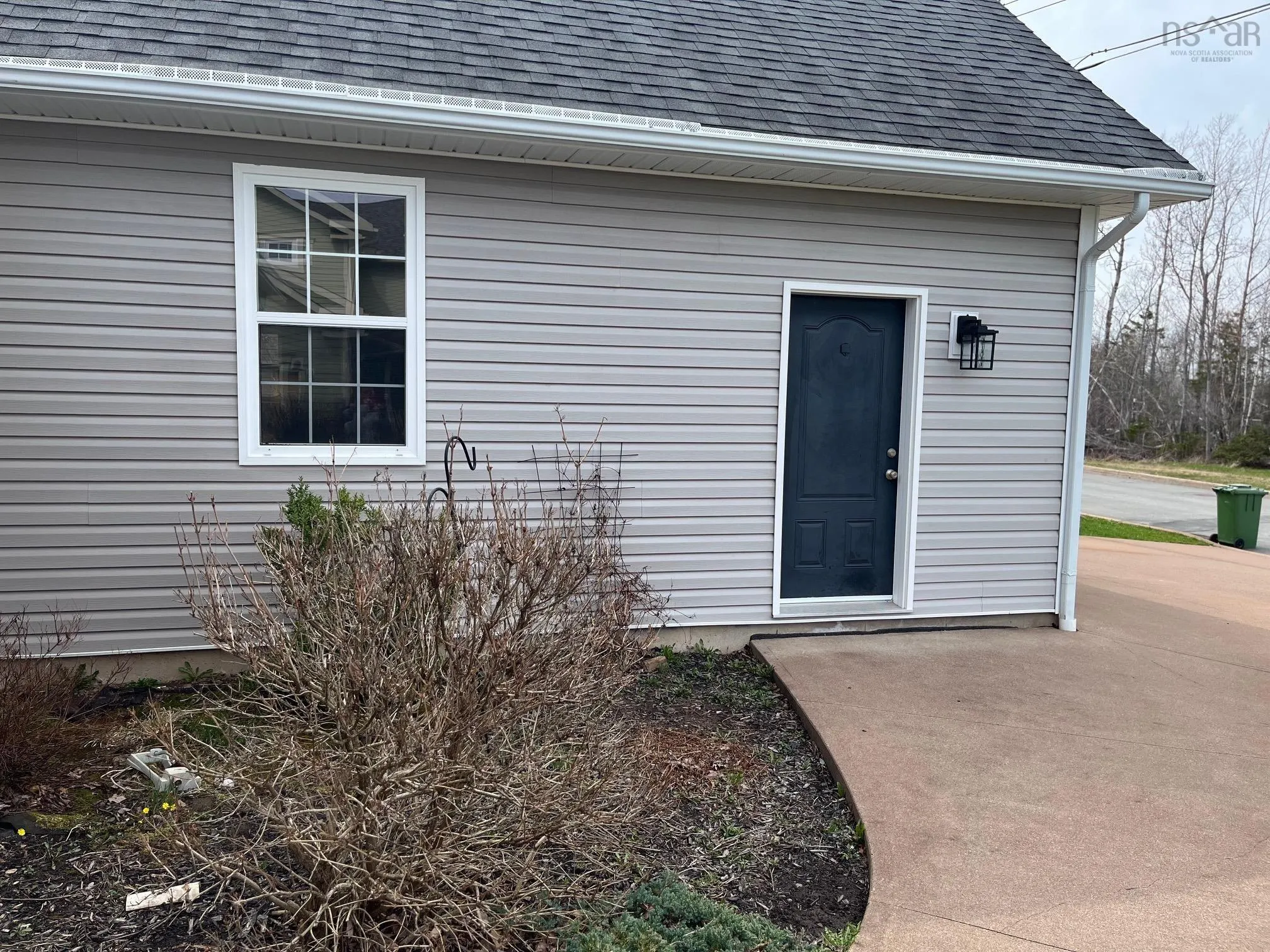 42 Rowan Avenue, New Glasgow Ns B2h 0a4, 5 Bedrooms Bedrooms, ,3 BathroomsBathrooms,Residential,For Sale,Rowan,202509790