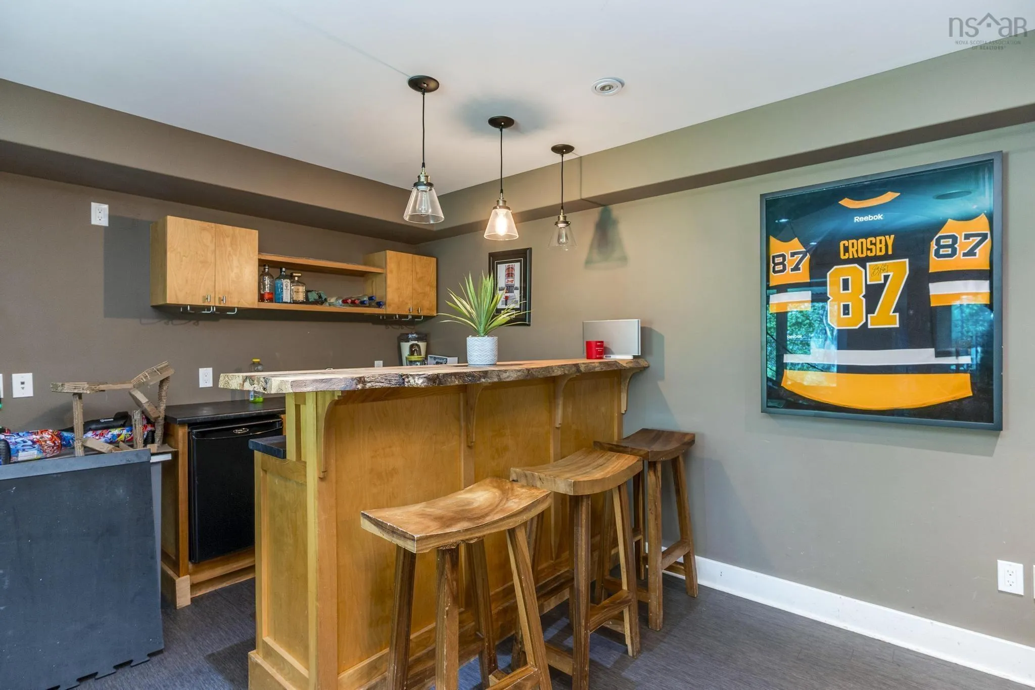152 Milsom Street, Halifax, NS B3N 3M5, 4 Bedrooms Bedrooms, ,4 BathroomsBathrooms,Residential,For Sale,Milsom,202514255