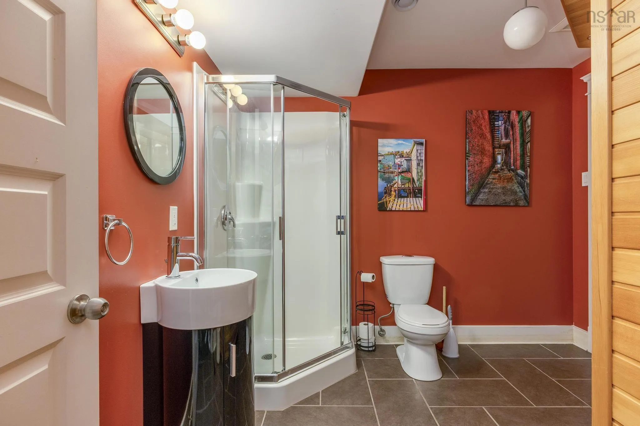 152 Milsom Street, Halifax, NS B3N 3M5, 4 Bedrooms Bedrooms, ,4 BathroomsBathrooms,Residential,For Sale,Milsom,202514255