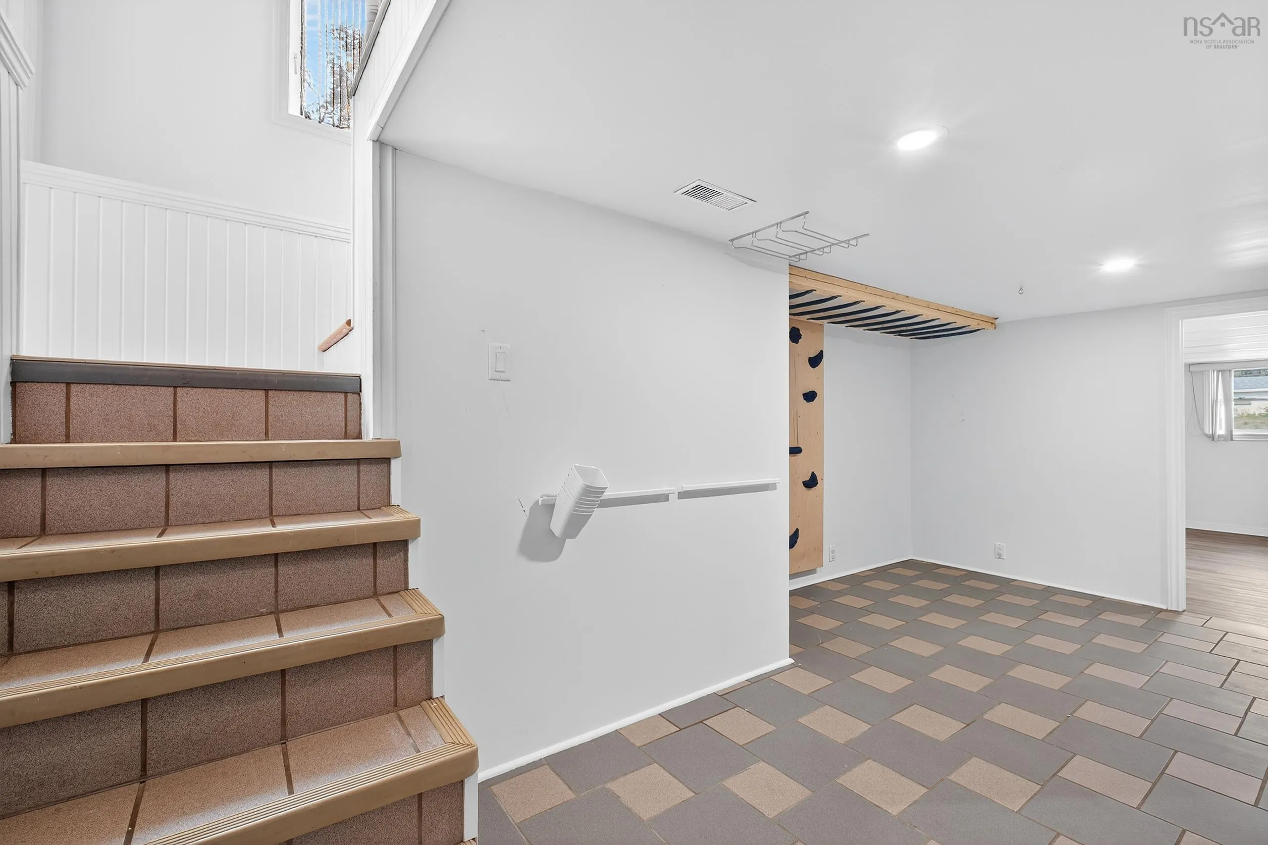 129 Thompson Avenue, Sydney River, NS B1S 1L3, 3 Bedrooms Bedrooms, ,2 BathroomsBathrooms,Residential,For Sale,Thompson Avenue,202520232