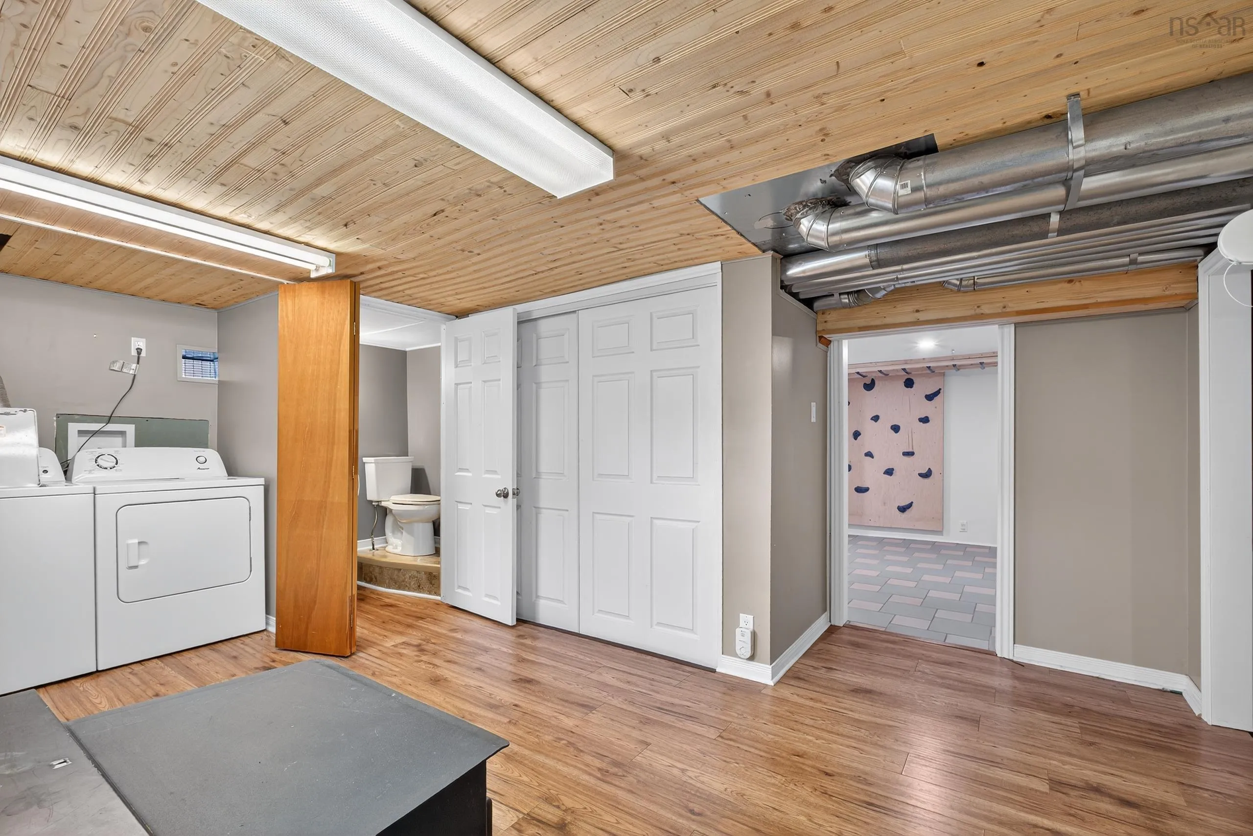 129 Thompson Avenue, Sydney River, NS B1S 1L3, 3 Bedrooms Bedrooms, ,2 BathroomsBathrooms,Residential,For Sale,Thompson Avenue,202520232