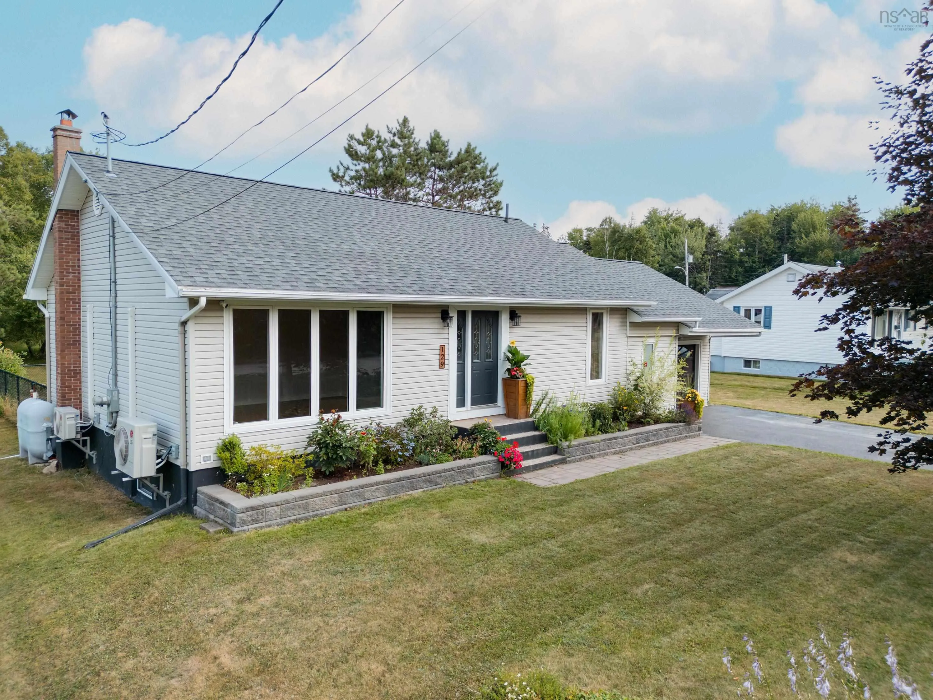 129 Thompson Avenue, Sydney River, NS B1S 1L3, 3 Bedrooms Bedrooms, ,2 BathroomsBathrooms,Residential,For Sale,Thompson Avenue,202520232