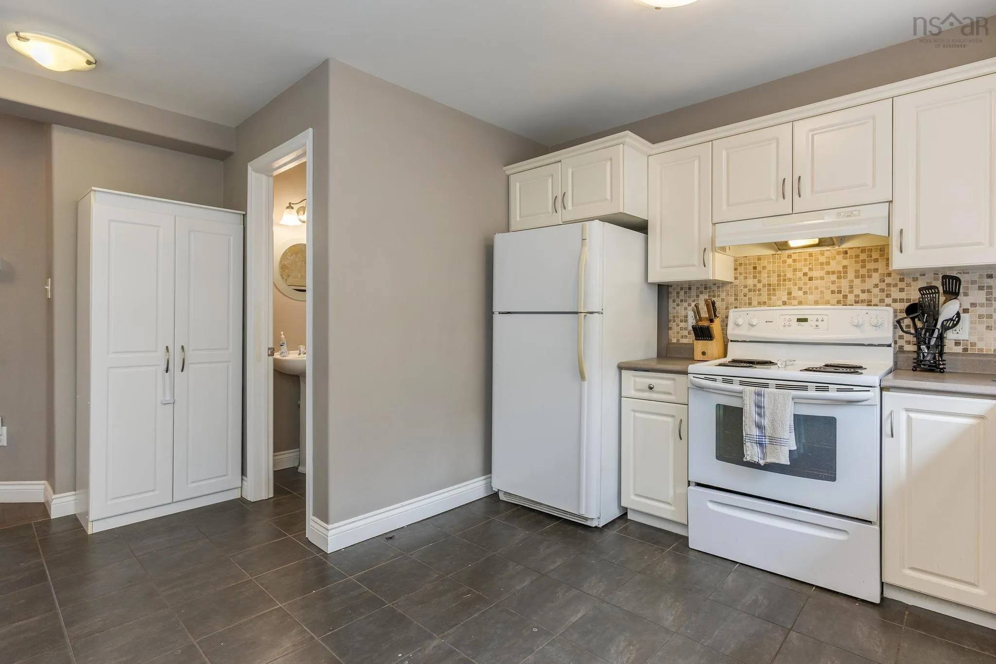 147 Governors Lake Drive, Timberlea, NS B3T 1A4, 4 Bedrooms Bedrooms, ,3 BathroomsBathrooms,Residential,For Sale,Governors Lake,202523685