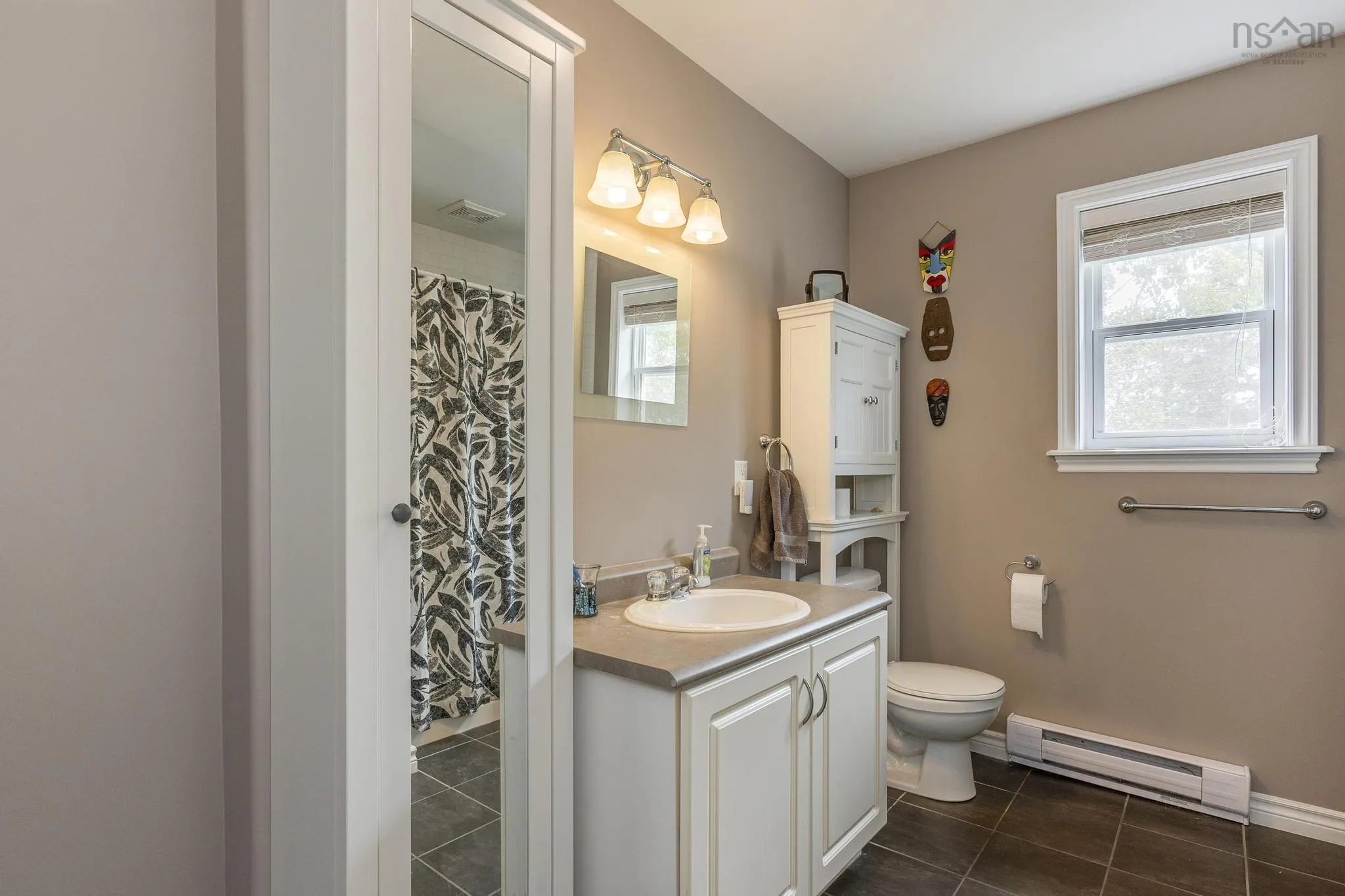 147 Governors Lake Drive, Timberlea, NS B3T 1A4, 4 Bedrooms Bedrooms, ,3 BathroomsBathrooms,Residential,For Sale,Governors Lake,202523685
