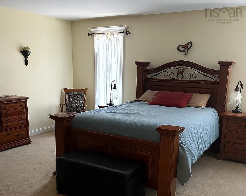 9 Haliburton Crescent, Stillwater Lake, NS B3Z 1P1, 4 Bedrooms Bedrooms, ,4 BathroomsBathrooms,Residential,For Sale,Haliburton,202516511