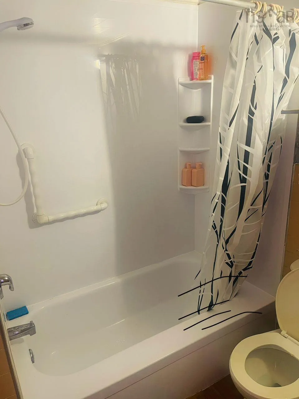 296 Aberdeen Road, Bridgewater, NS B4V 2T2, 4 Bedrooms Bedrooms, ,2 BathroomsBathrooms,Residential,For Sale,Aberdeen,202518071