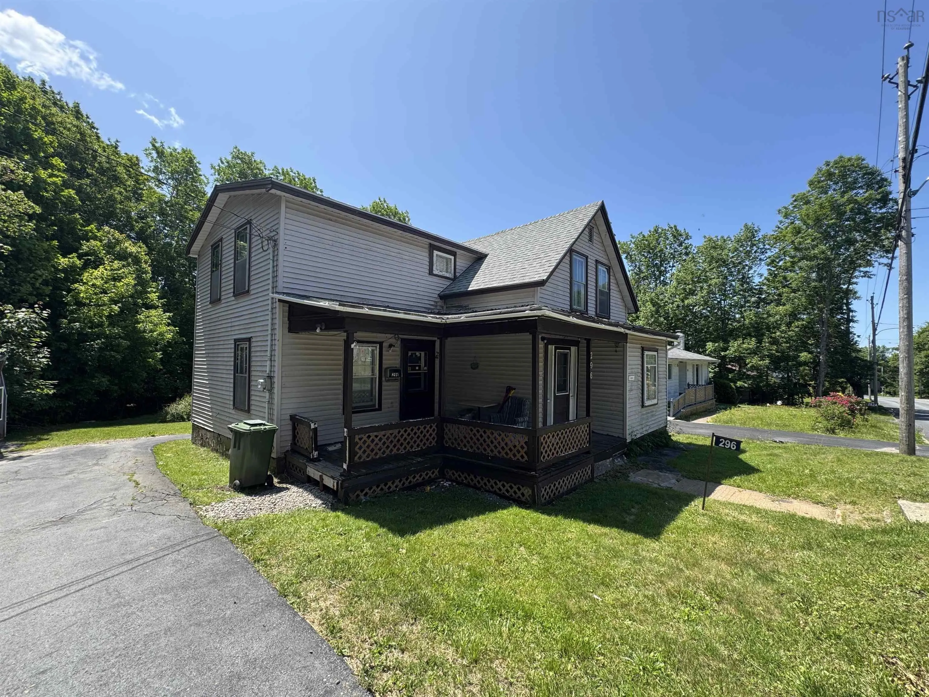 296 Aberdeen Road, Bridgewater, NS B4V 2T2, 4 Bedrooms Bedrooms, ,2 BathroomsBathrooms,Residential,For Sale,Aberdeen,202518071