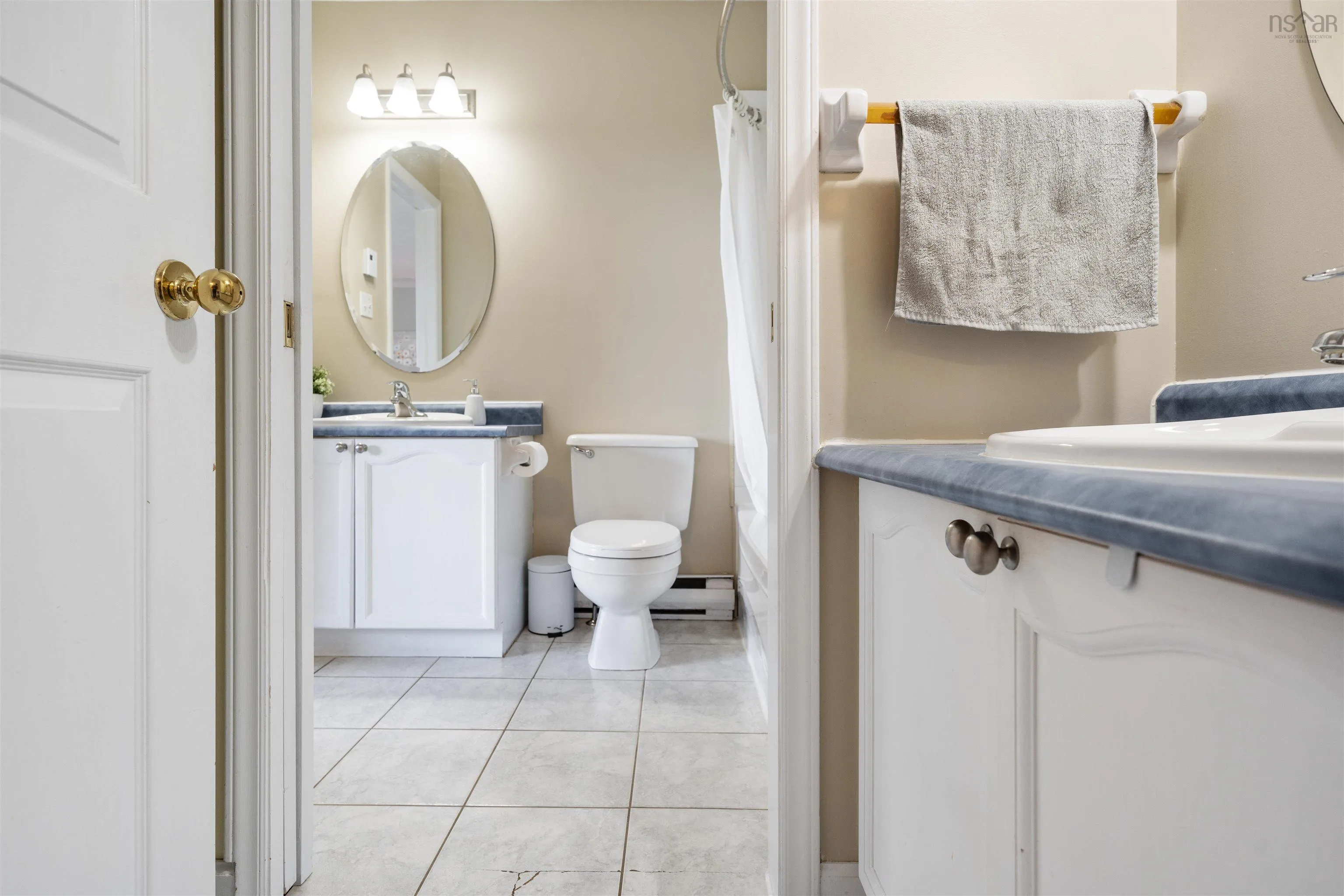 128 Rutledge Street, Bedford, NS B4A 1X6, 3 Bedrooms Bedrooms, ,2 BathroomsBathrooms,Residential,For Sale,Rutledge,202518734