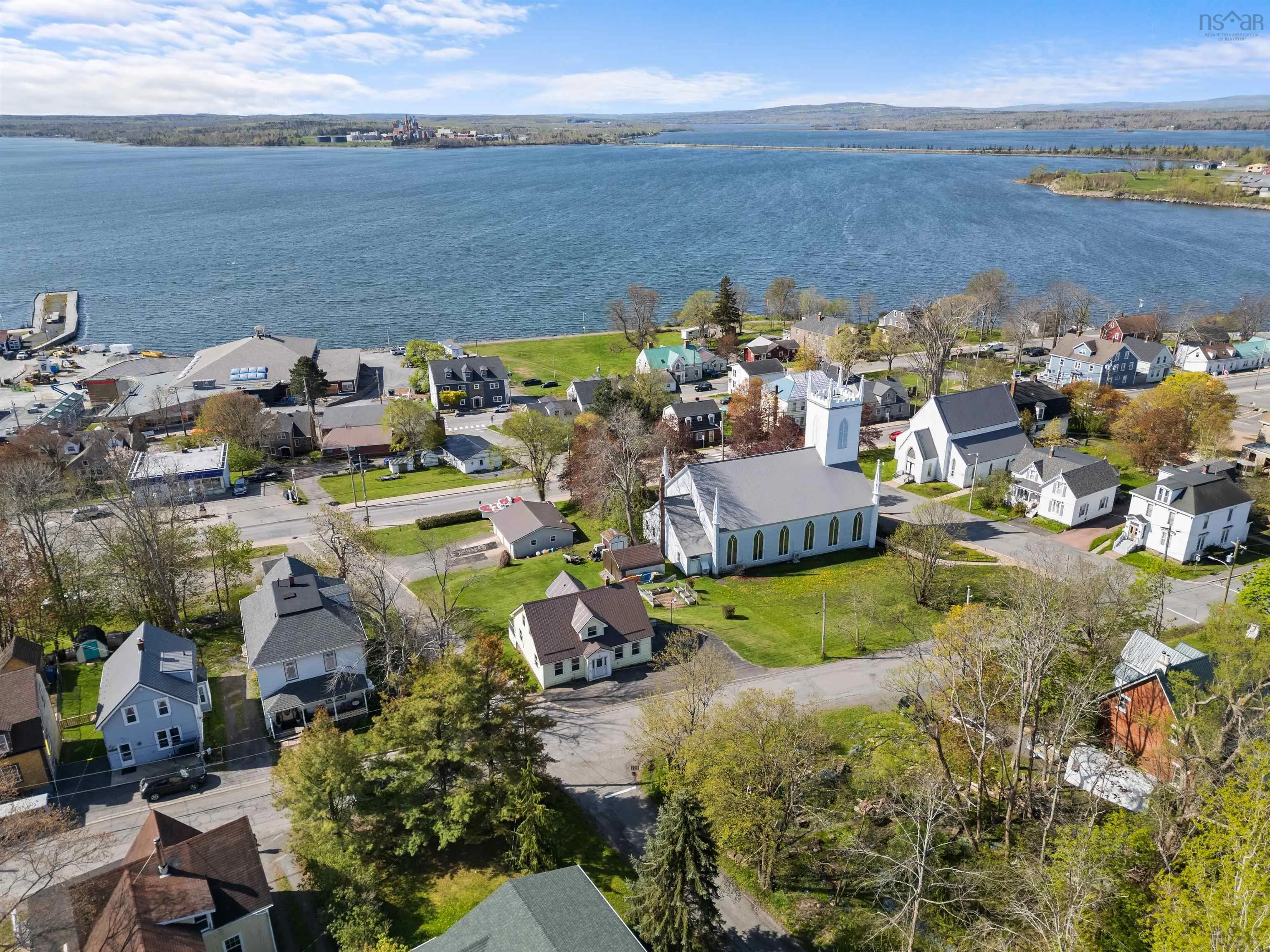 165 High Street, Pictou, NS B0K 1H0, 3 Bedrooms Bedrooms, ,5 BathroomsBathrooms,Residential,For Sale,High,202511623