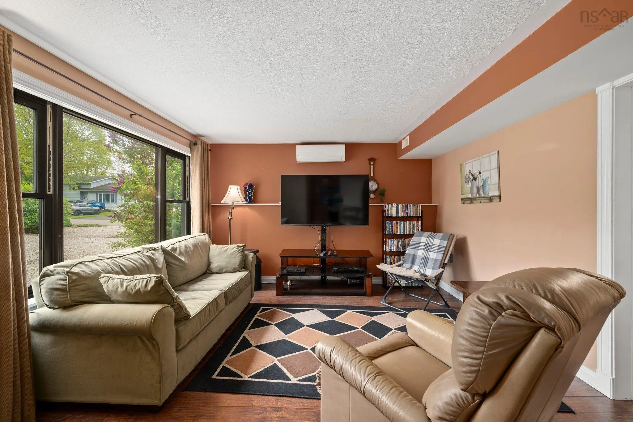 28 Macneil Drive, Bridgewater, NS B4V 3Y8, 4 Bedrooms Bedrooms, ,3 BathroomsBathrooms,Residential,For Sale,Macneil,202513232
