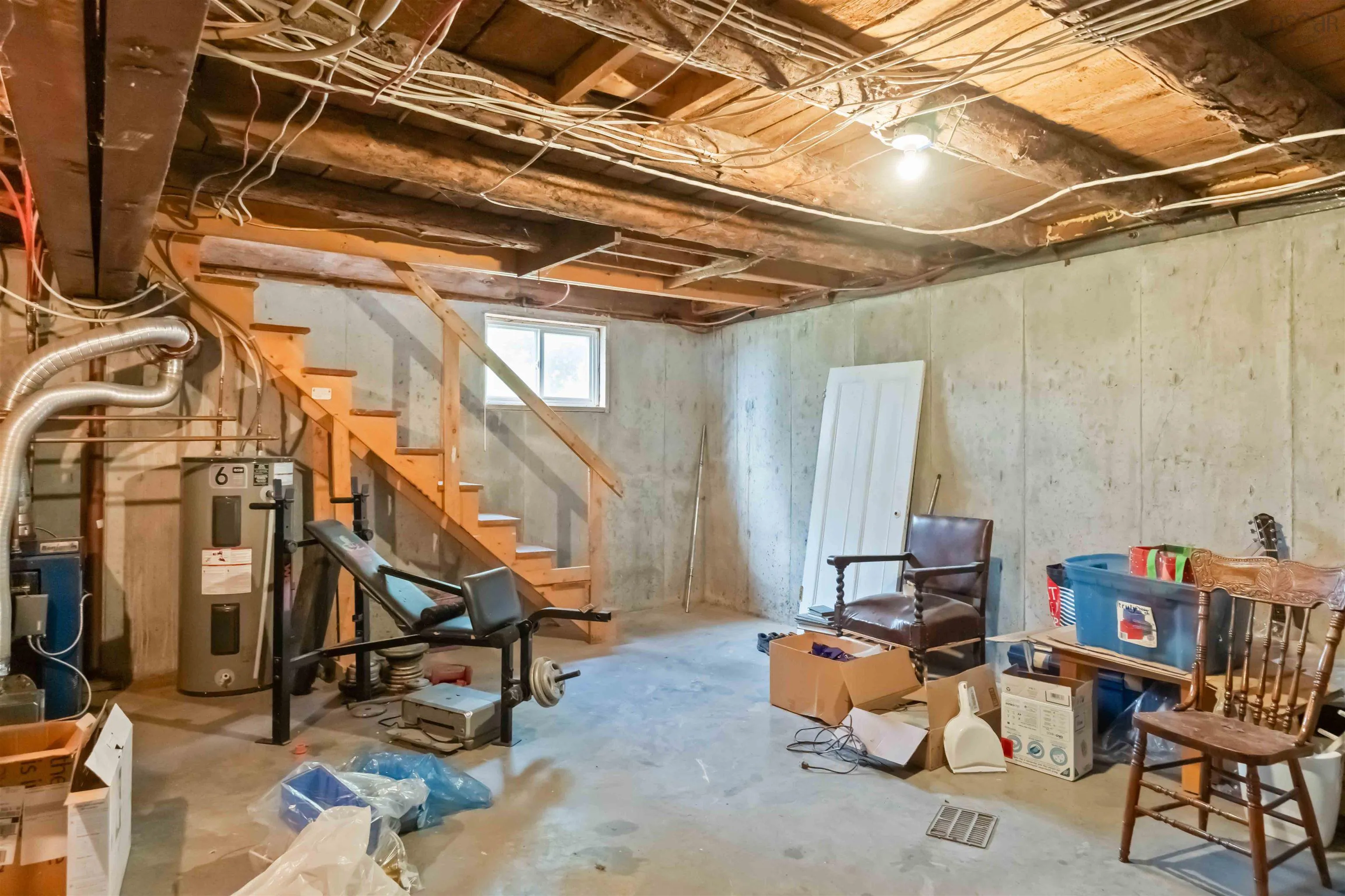 1381 1 Highway, Falmouth, NS B0P 1P0, 4 Bedrooms Bedrooms, ,3 BathroomsBathrooms,Residential,For Sale,1,202523321