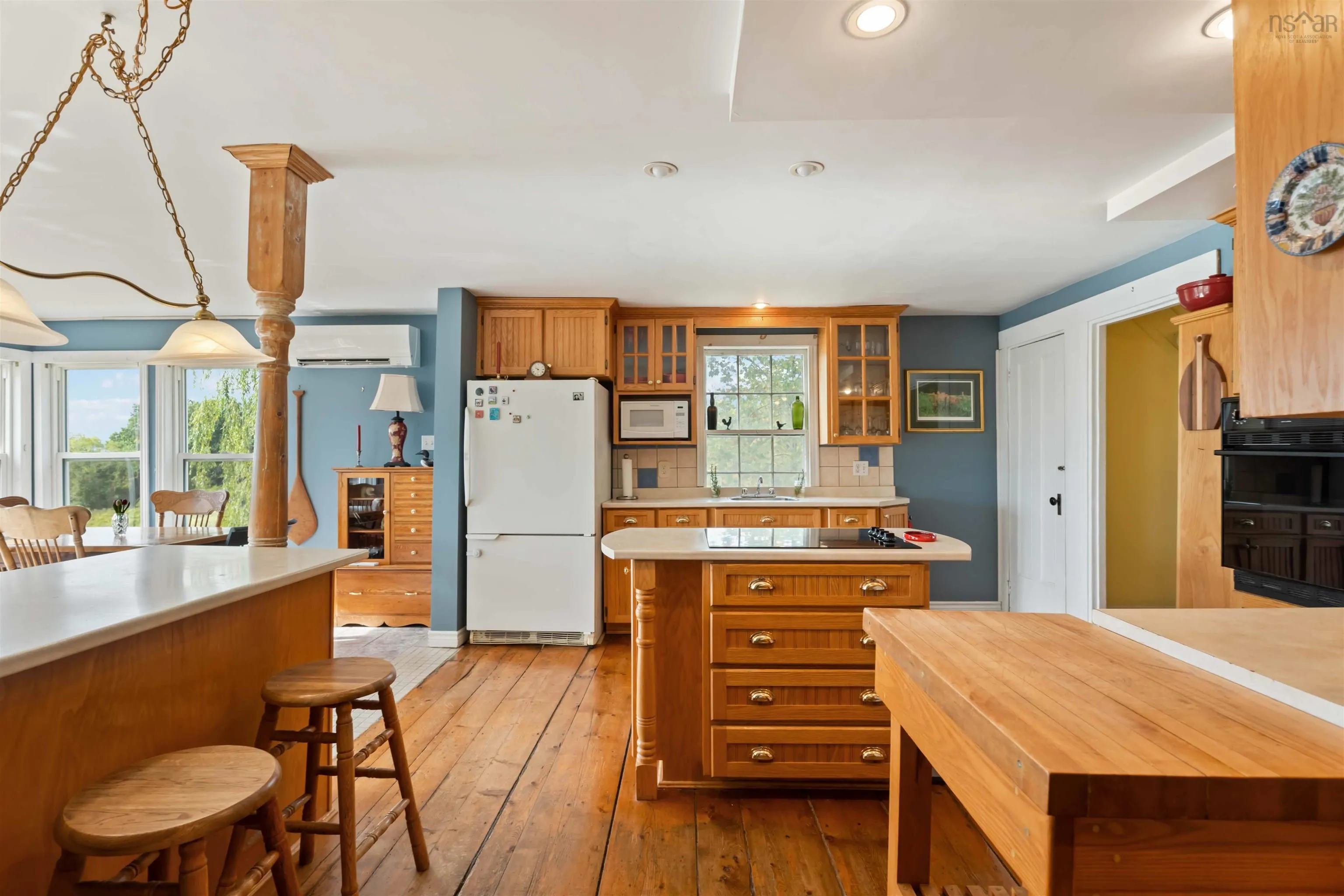 1381 1 Highway, Falmouth, NS B0P 1P0, 4 Bedrooms Bedrooms, ,3 BathroomsBathrooms,Residential,For Sale,1,202523321