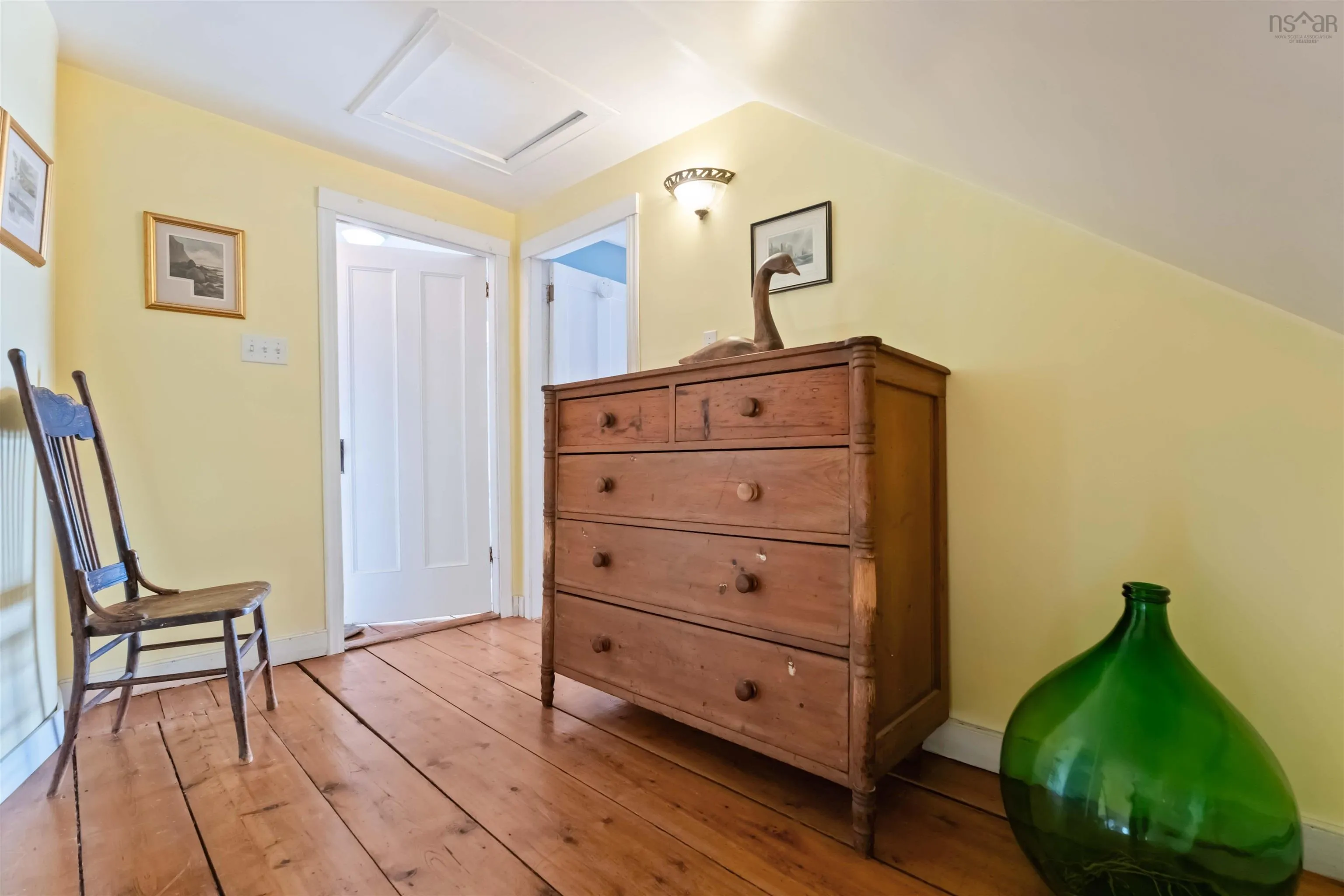 1381 1 Highway, Falmouth, NS B0P 1P0, 4 Bedrooms Bedrooms, ,3 BathroomsBathrooms,Residential,For Sale,1,202523321