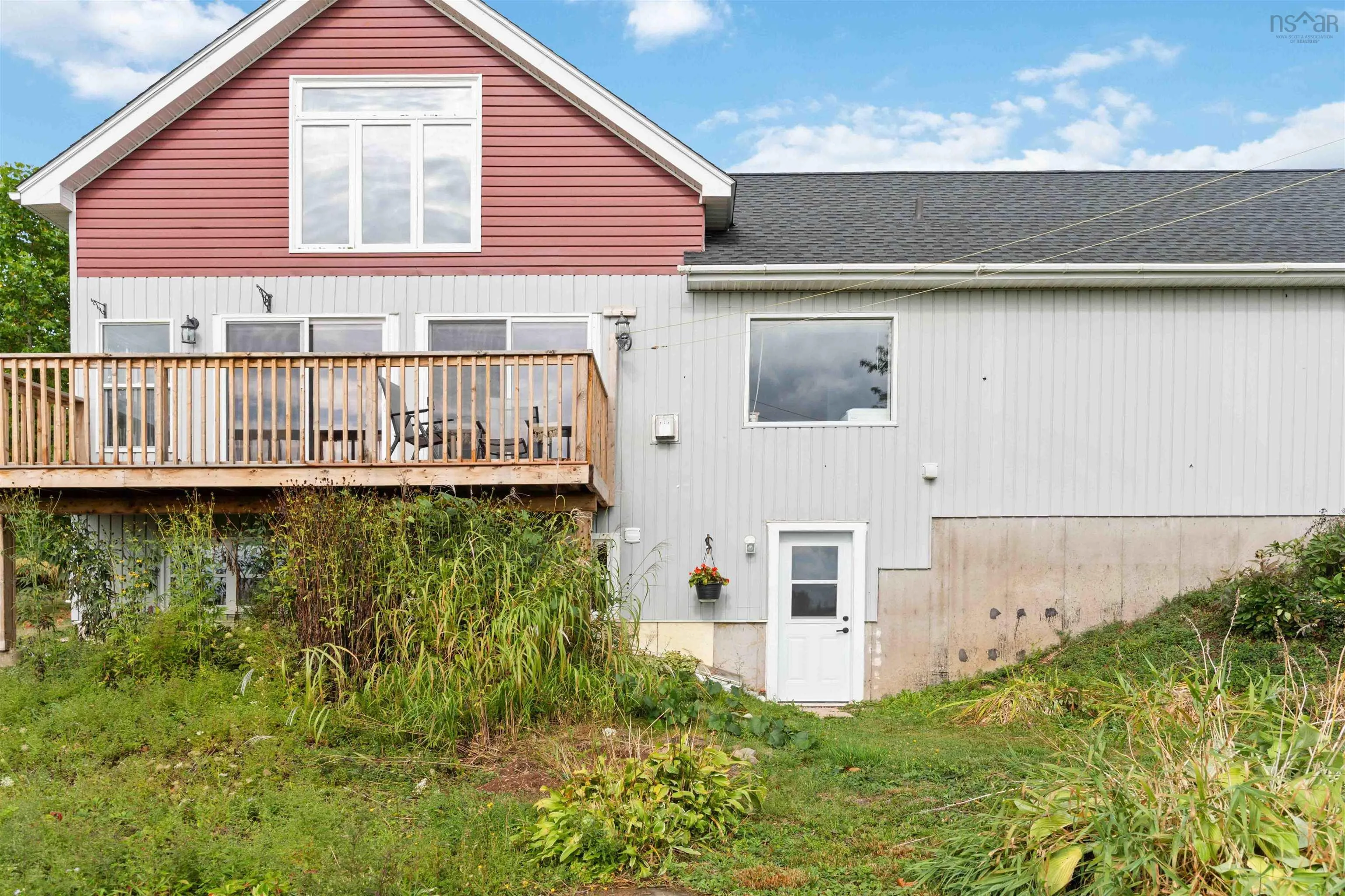 1381 1 Highway, Falmouth, NS B0P 1P0, 4 Bedrooms Bedrooms, ,3 BathroomsBathrooms,Residential,For Sale,1,202523321