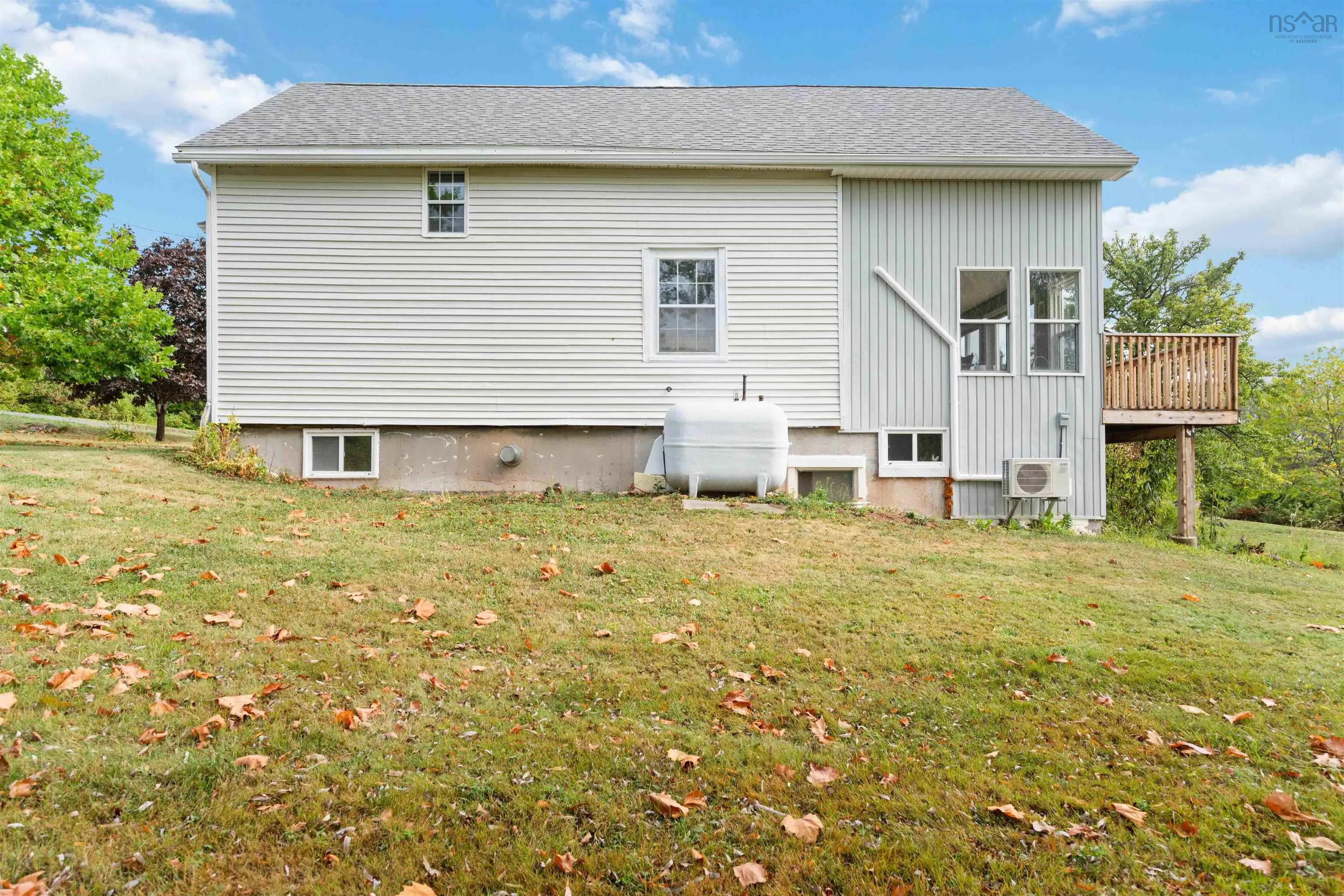 1381 1 Highway, Falmouth, NS B0P 1P0, 4 Bedrooms Bedrooms, ,3 BathroomsBathrooms,Residential,For Sale,1,202523321