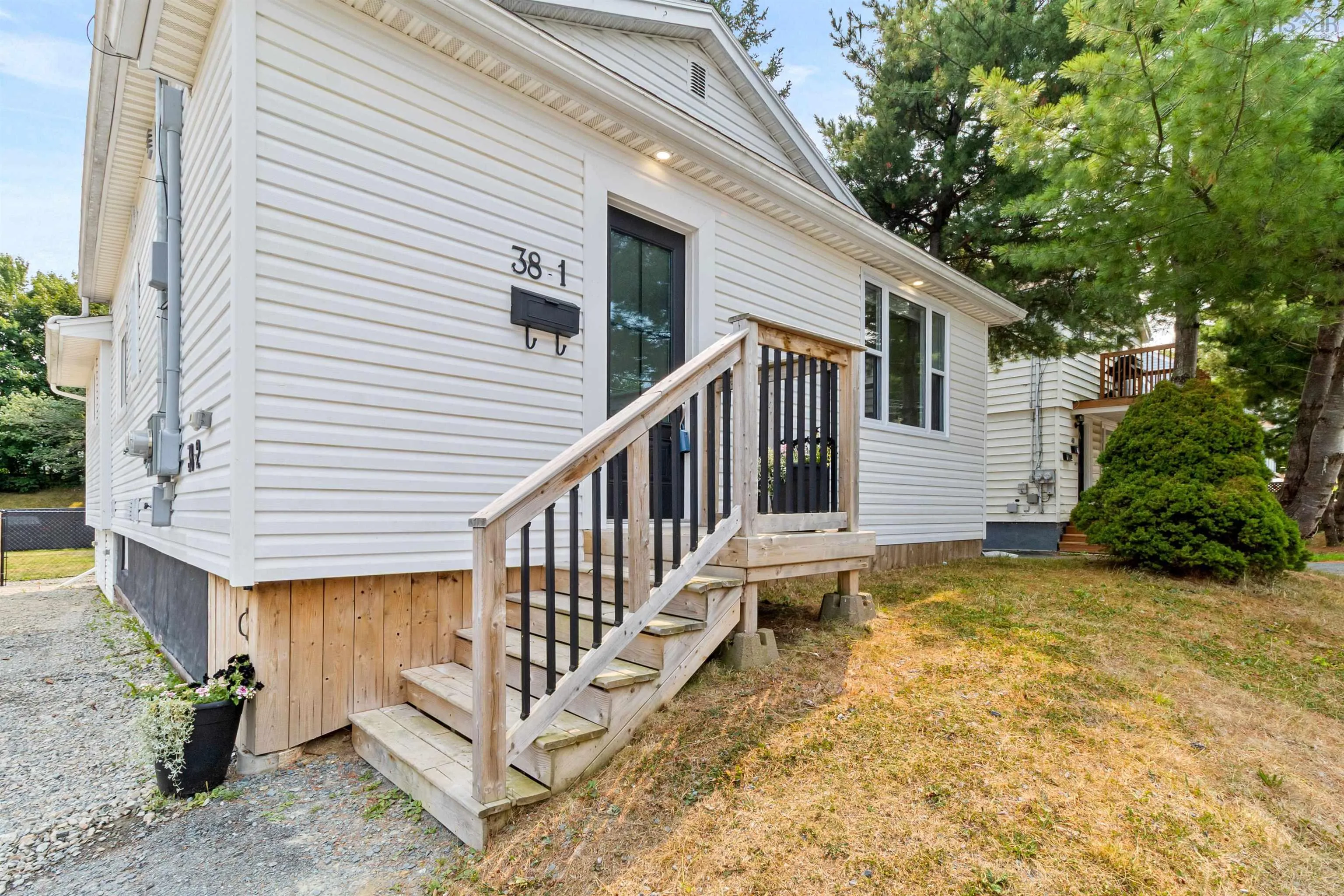 38 Frederick Avenue, Halifax, NS B3N 2K6, 4 Bedrooms Bedrooms, ,2 BathroomsBathrooms,Residential,For Sale,Frederick,202519862