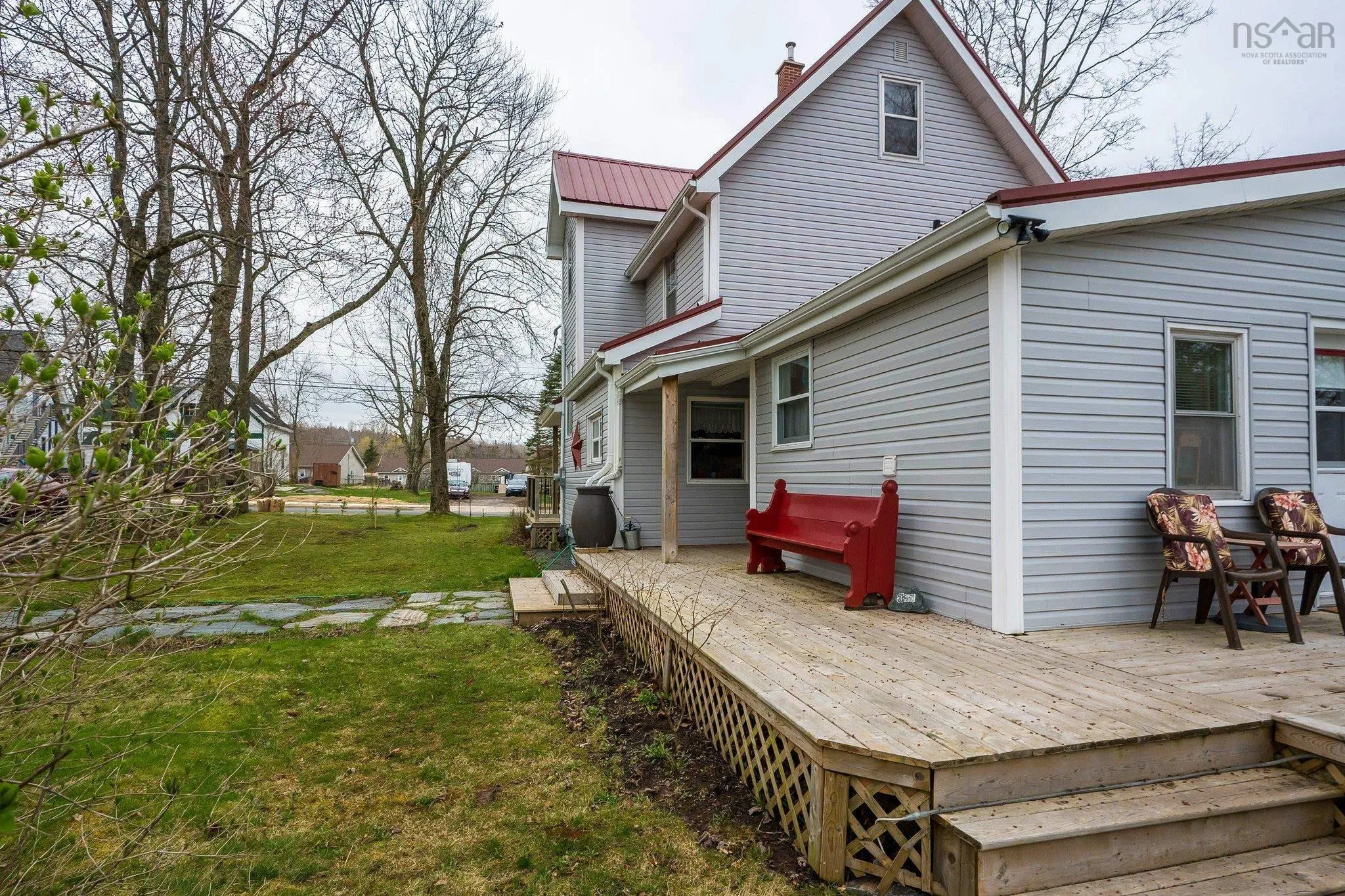 105 Riverside Ave, Stewiacke Ns B0n 2j0, 5 Bedrooms Bedrooms, ,3 BathroomsBathrooms,Residential,For Sale,Riverside Ave,202509362