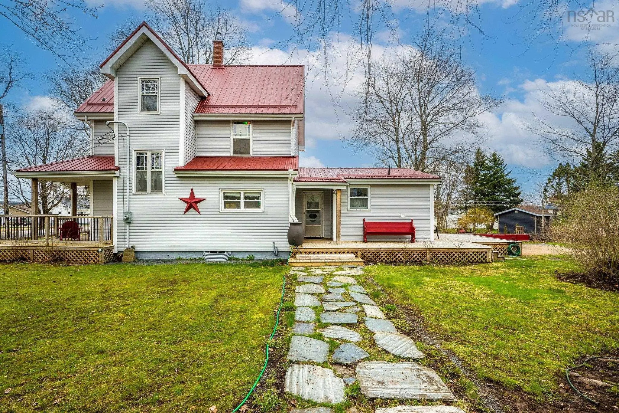 105 Riverside Ave, Stewiacke Ns B0n 2j0, 5 Bedrooms Bedrooms, ,3 BathroomsBathrooms,Residential,For Sale,Riverside Ave,202509362