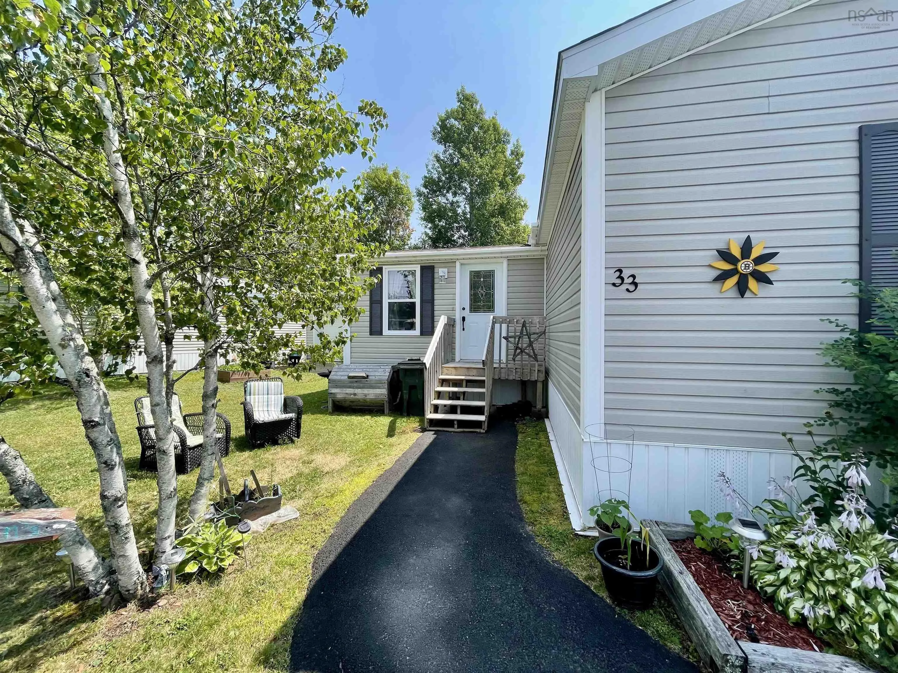 33 Pinehurst Street, Amherst, NS B4H 4X5, 3 Bedrooms Bedrooms, ,1 BathroomBathrooms,Residential,For Sale,Pinehurst,202519258